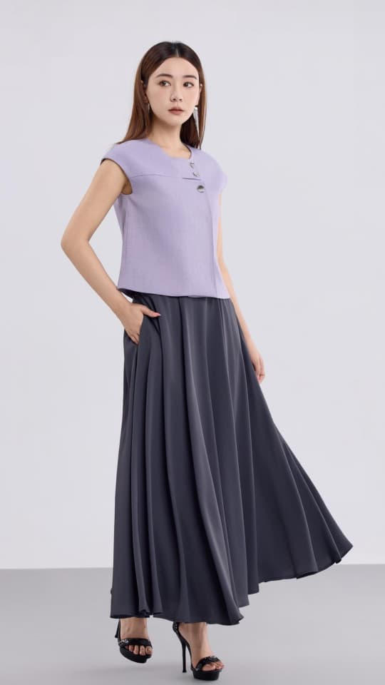 10141323 Celeste Sculpt Boatneck Top