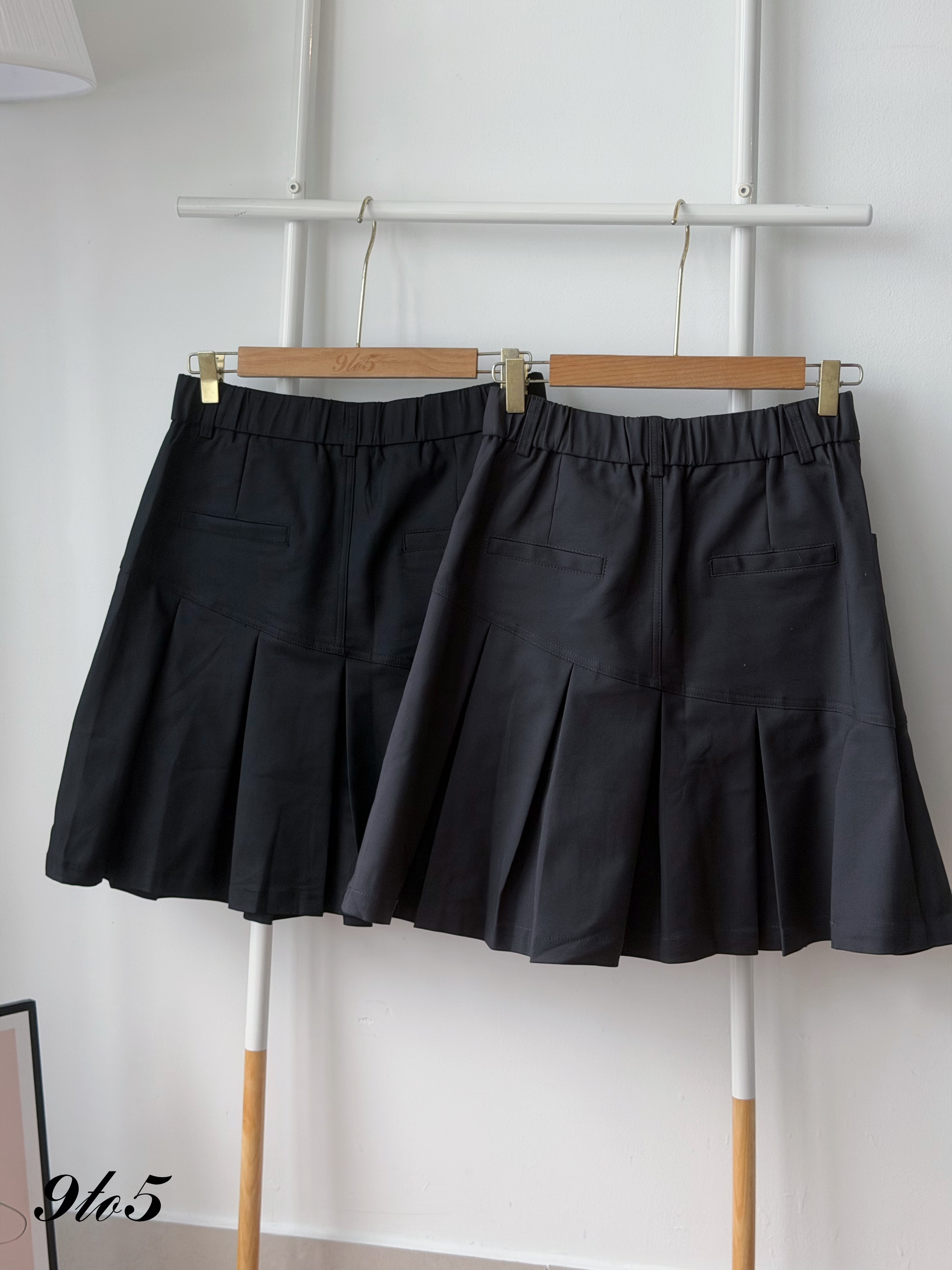 S2032 Irregular Midi Pleated Skirt - Black & Grey