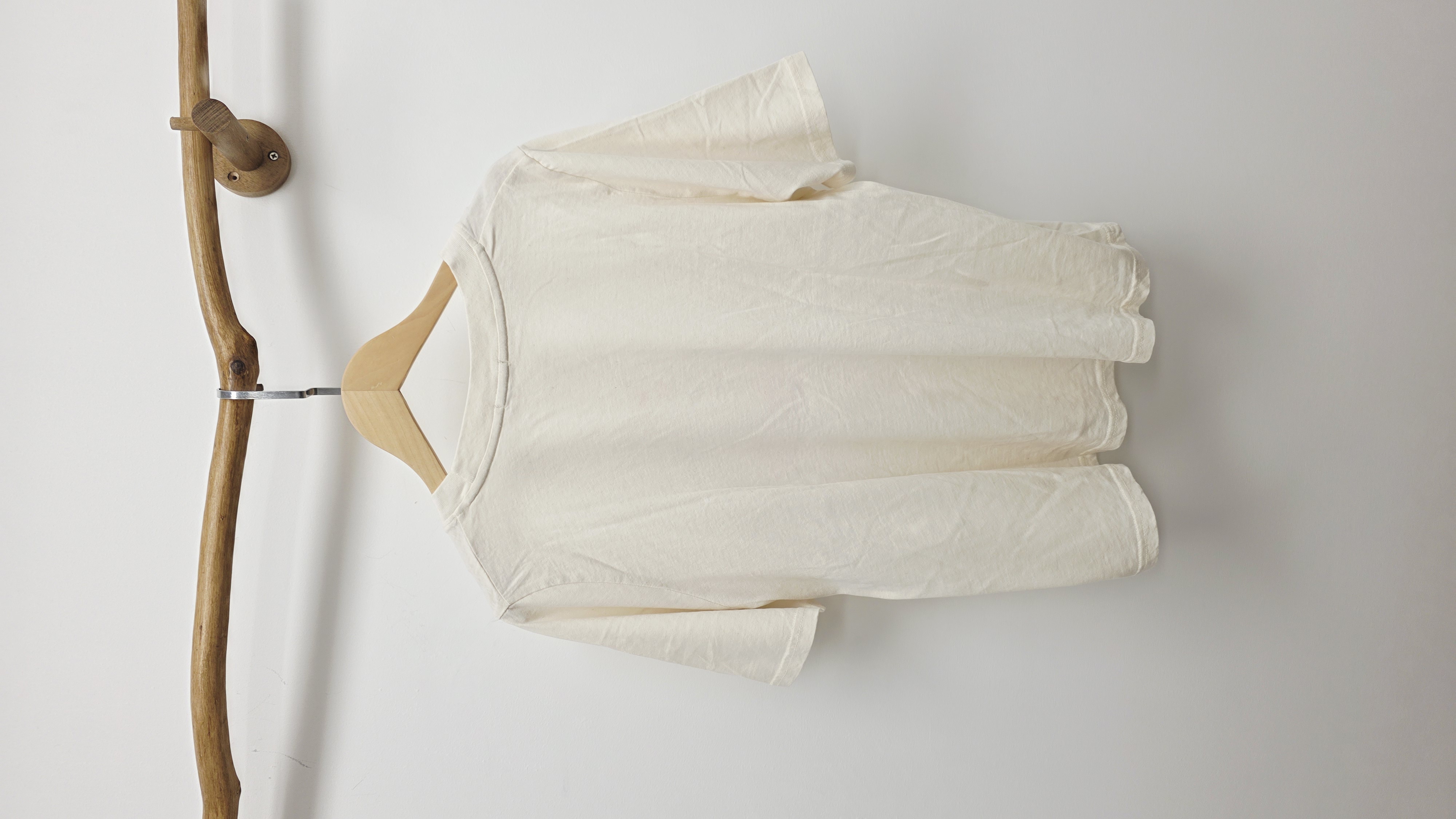 韓國米白仿繪公仔印圖Tee