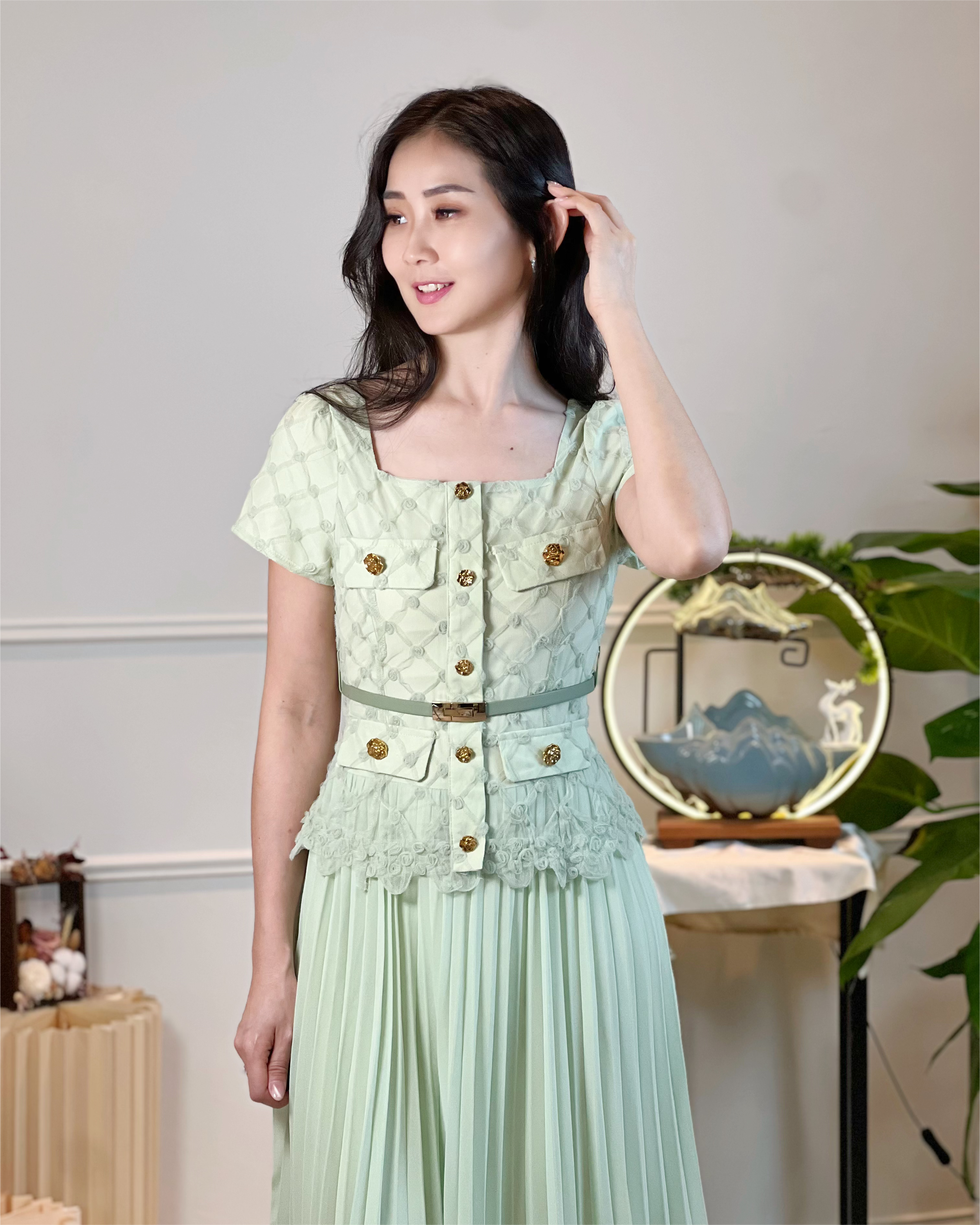 5097 Hedda Lush Meadow Midi Dress