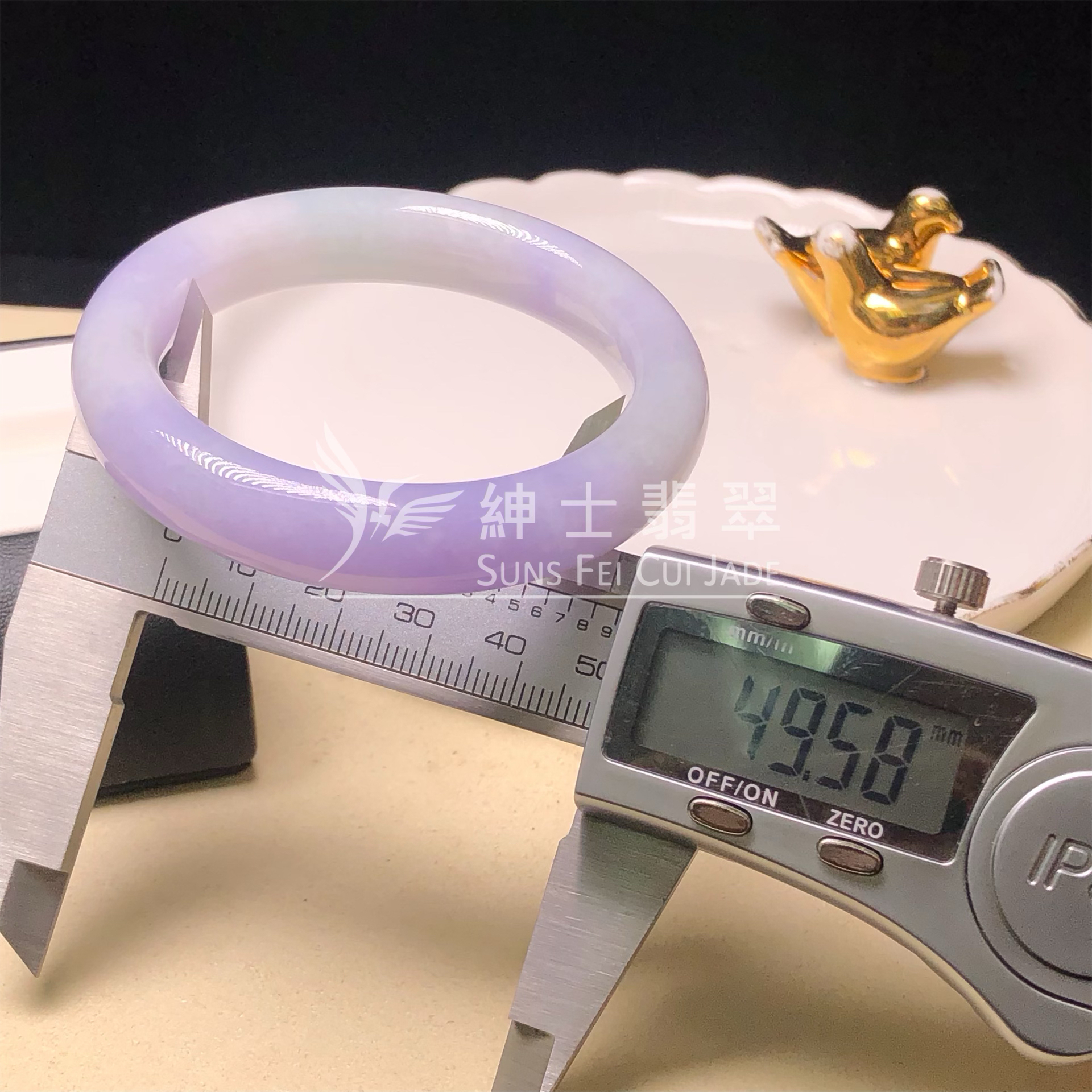 C05561 會卡茄紫春彩福鐲49.6mm