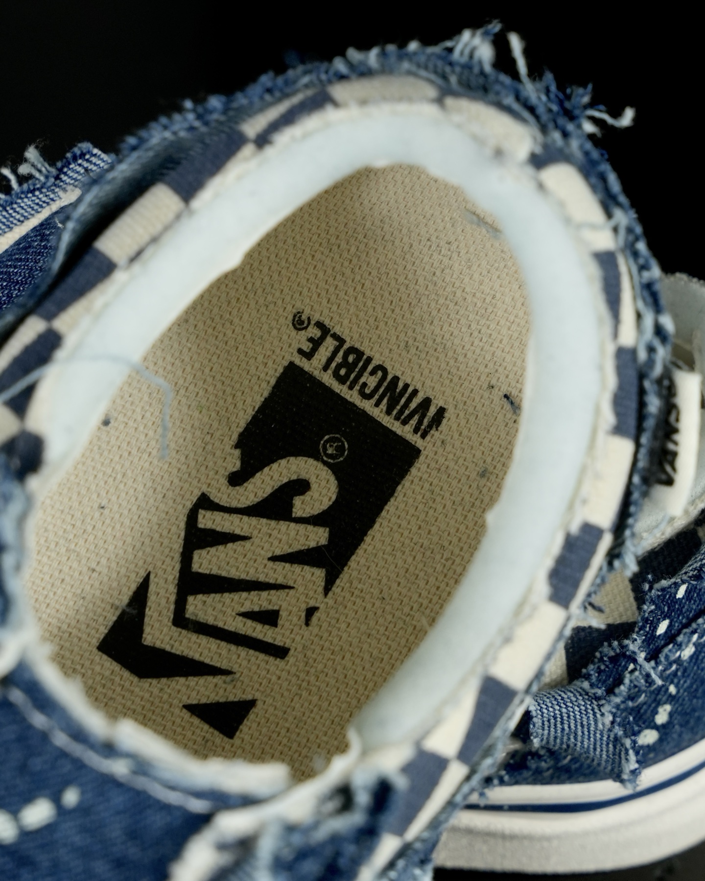 Vans x Invincible Sk8-Mid Reissue