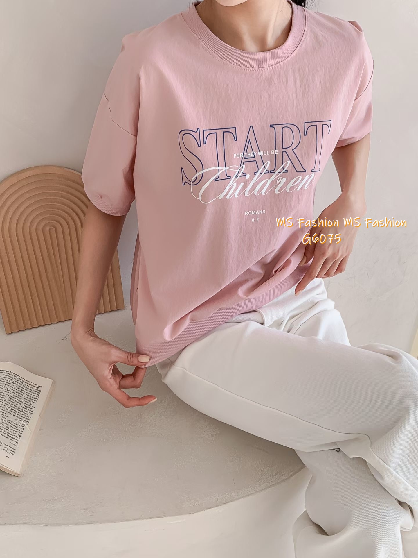 G6075 韓國🇰🇷拼色字母print top