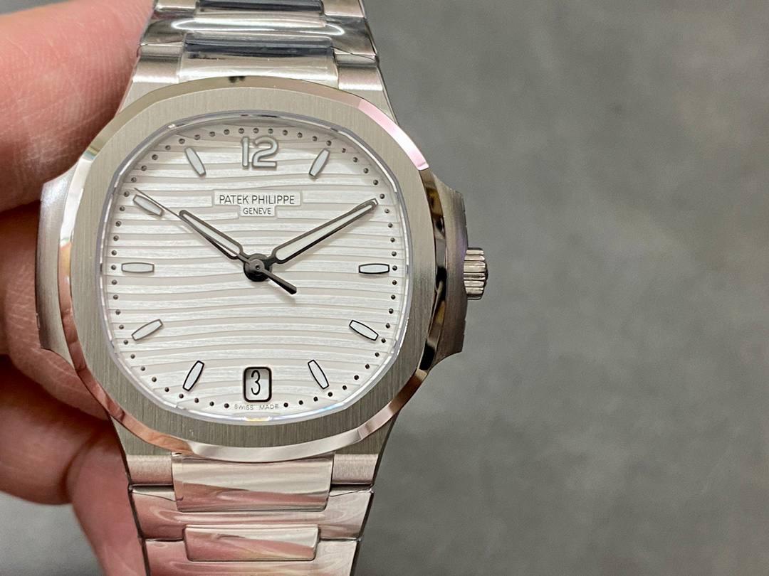 百达翡丽 Nautilus 5711/1A-010 自动上链男士腕表