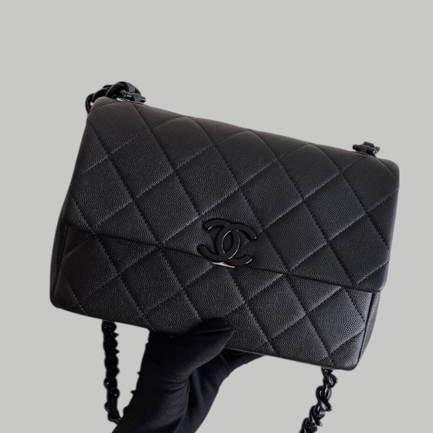 Chanel Caviar so black 