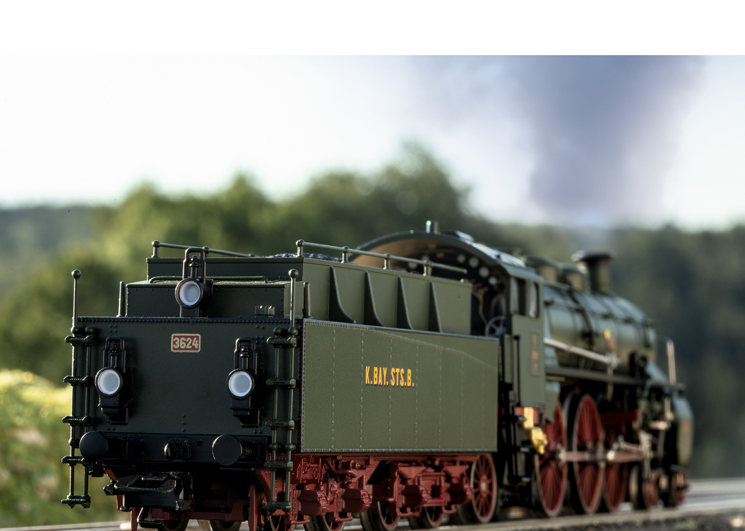 Trix DCC Sound & Smoke Bavarian Express Train Set 21360