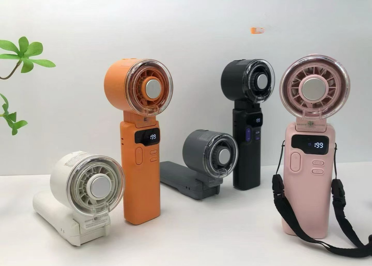 MF PRO 冰敷噴霧手持風扇 4合1黑科技｜渦輪大風力+制冷冰敷+納米噴霧+數顯電量