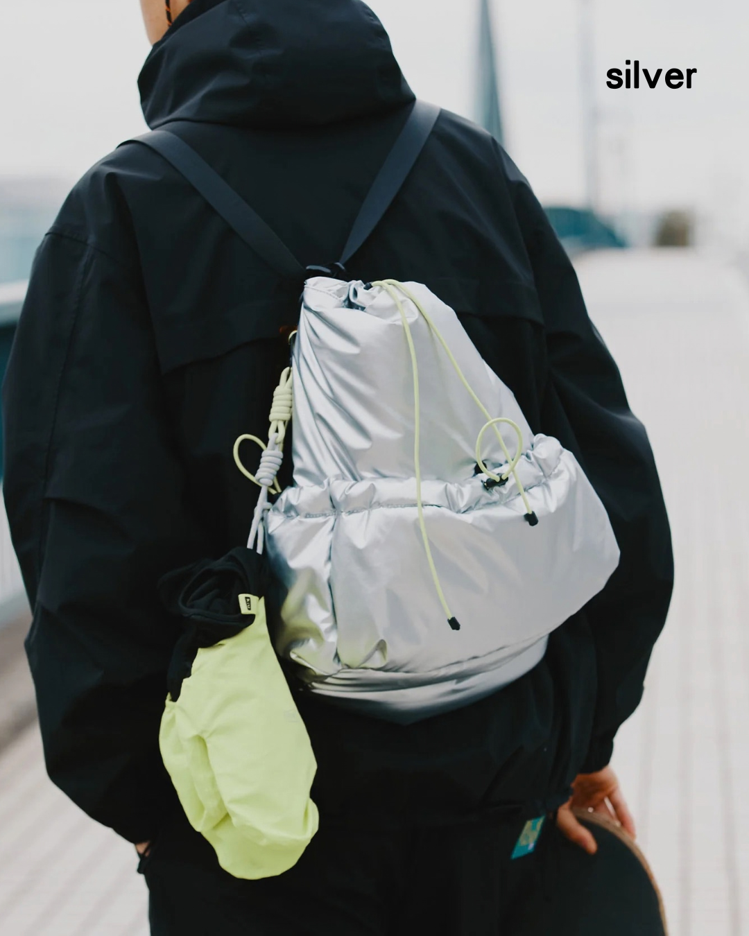 日本代購【 2026新商品 日本直送 KIU 側孭袋 / 索繩背囊 Puffy 2WAY Shoulder Bag & Napsack 】﻿