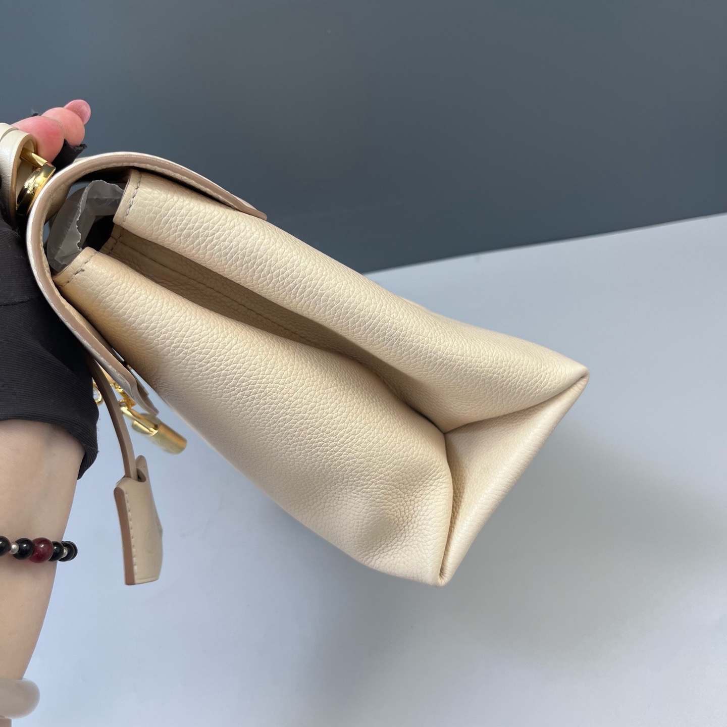 【預訂貨品】LV rose des vents奶白色斜孭袋