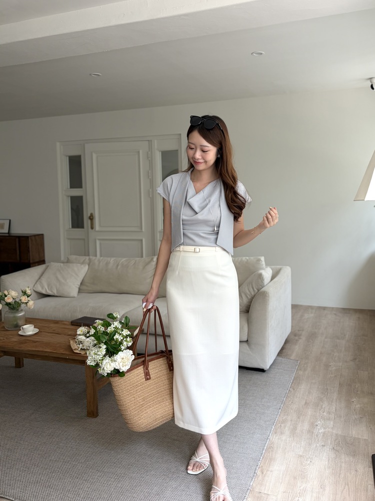 The Belted Straight Skirt (Ivory)