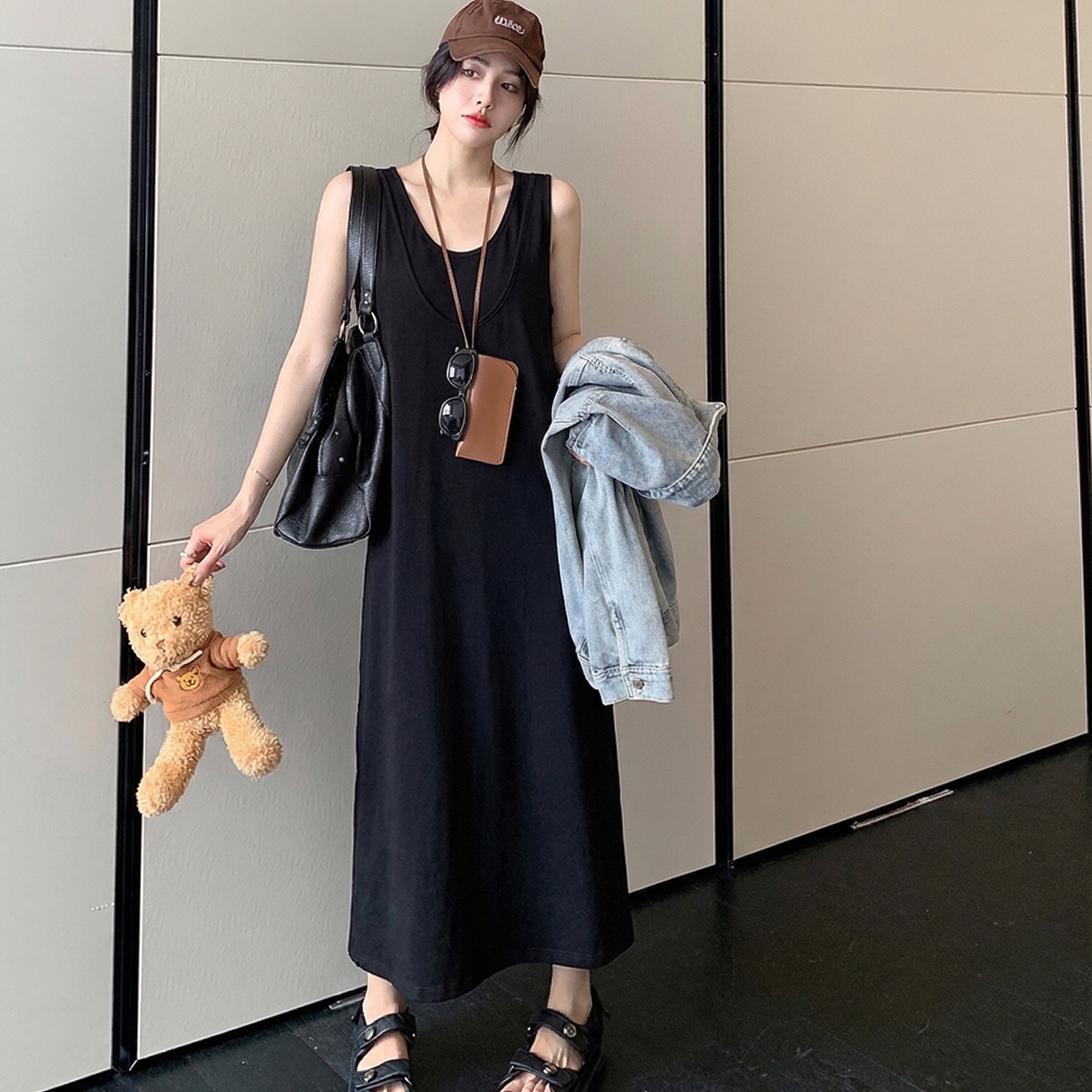 B262(61129) 韩系慵懒风U领假两件黑背心长裙