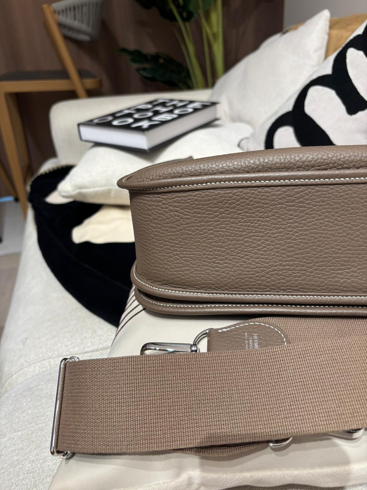Hermes Evelyne 33,etoupe ,STAMP B,大象灰銀扣 100%Authentic ,98%new ✅內袋✅肩帶✅塵袋✅BOX