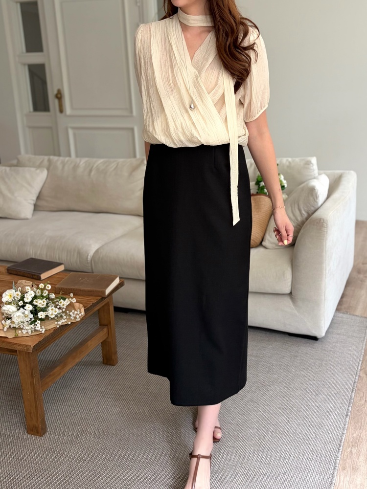 The Belted Straight Skirt (Black)