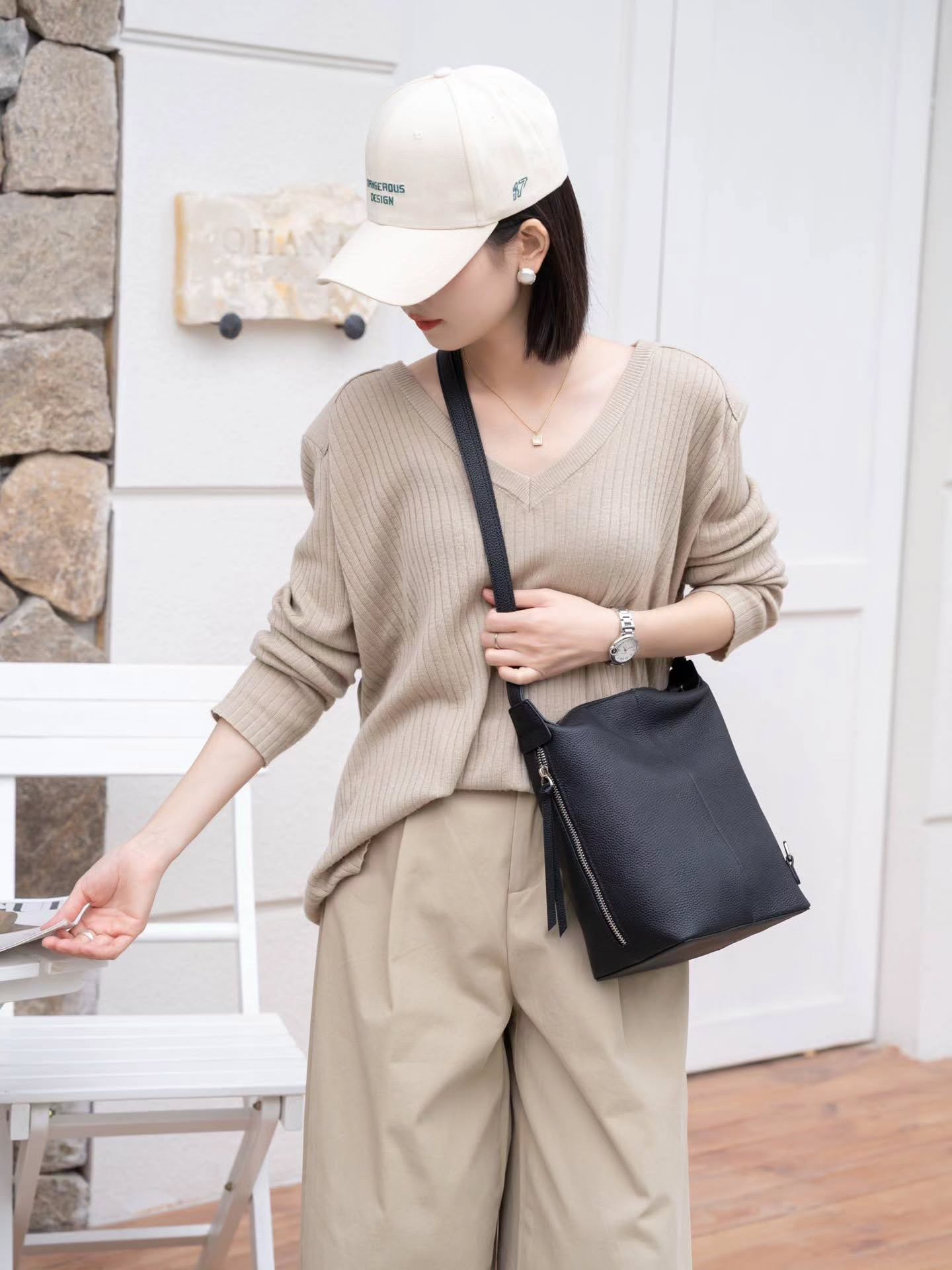 1809# 多功能包包，可单肩，斜挎，双肩背包TOGO头层牛皮🇨🇳