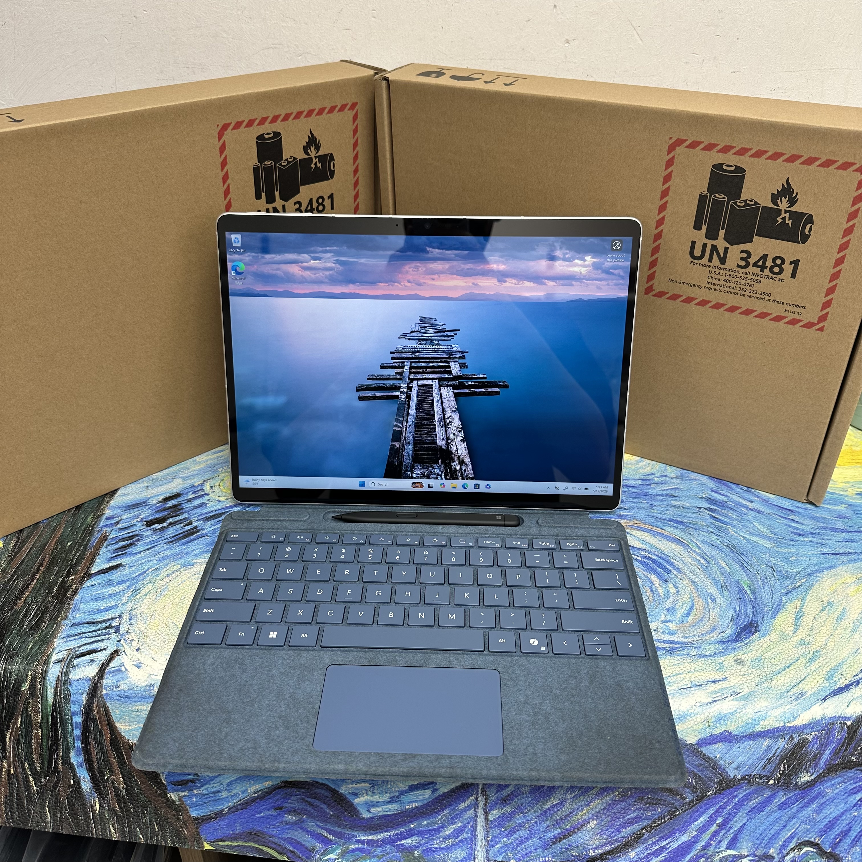 全新 5G版 Microsoft surface Pro 9 SQ3 / 16GB Ram/512GB SSD/2.8K touch mon/全新/Laptop/Notebook/ Tablet / PC / Windows /