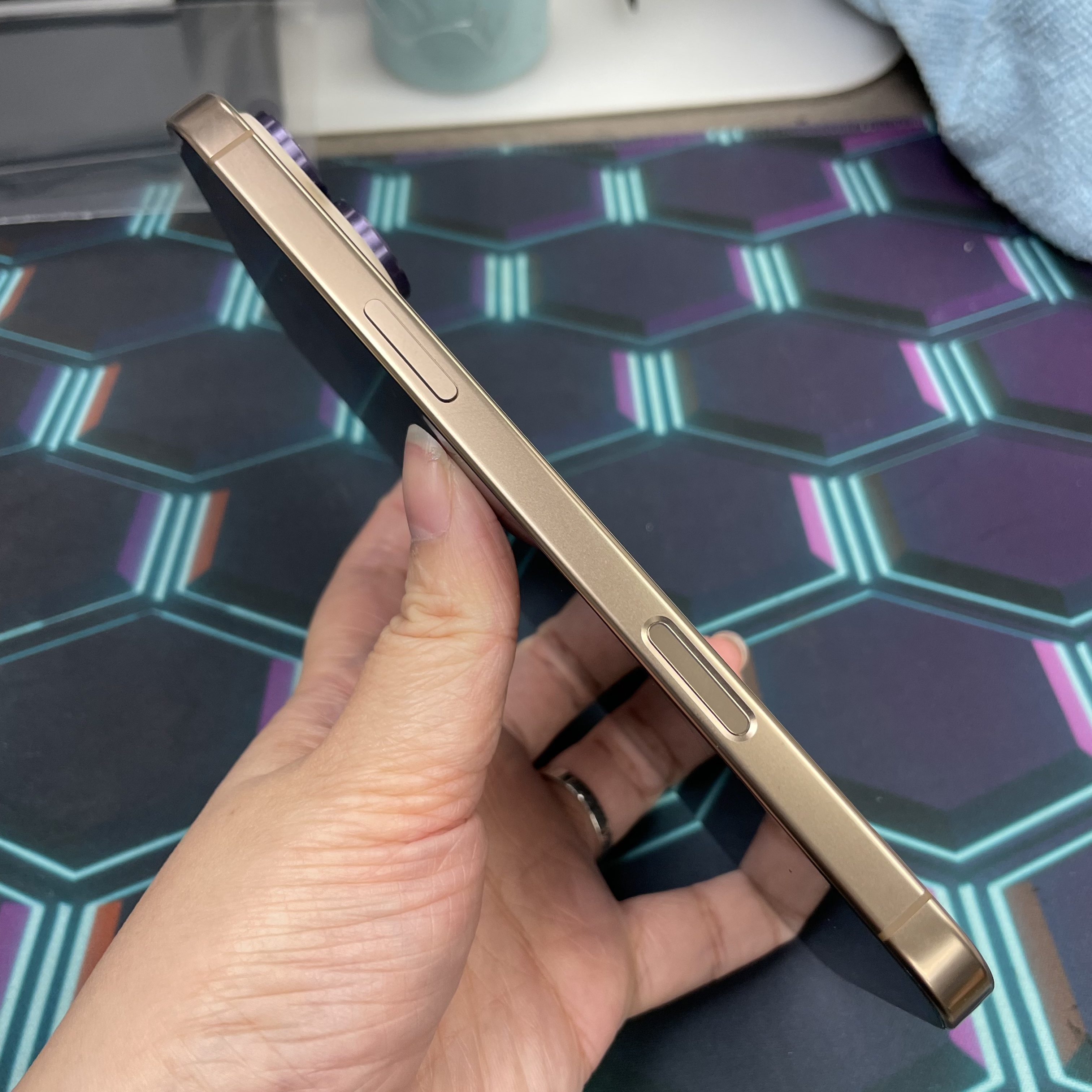 *8149 16 pro max 完美機 512GB 電91 沙色 gold