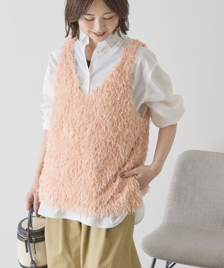 日本預購 V領羽毛背心