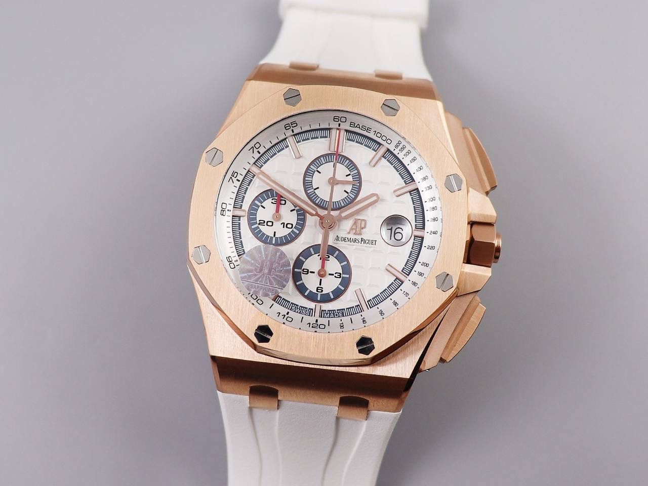 AP26400皇家橡树v2版 全金壳 44毫米直径 搭载复刻原版CaL．3126机芯 市面上最顶级版本的超级复刻🔥💯