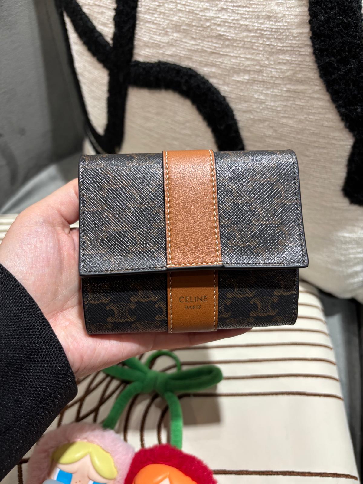 未使用品 Celine small triomphe canvas trifold wallet ,100%Authentic,   unused 未使用品✅dust bag  