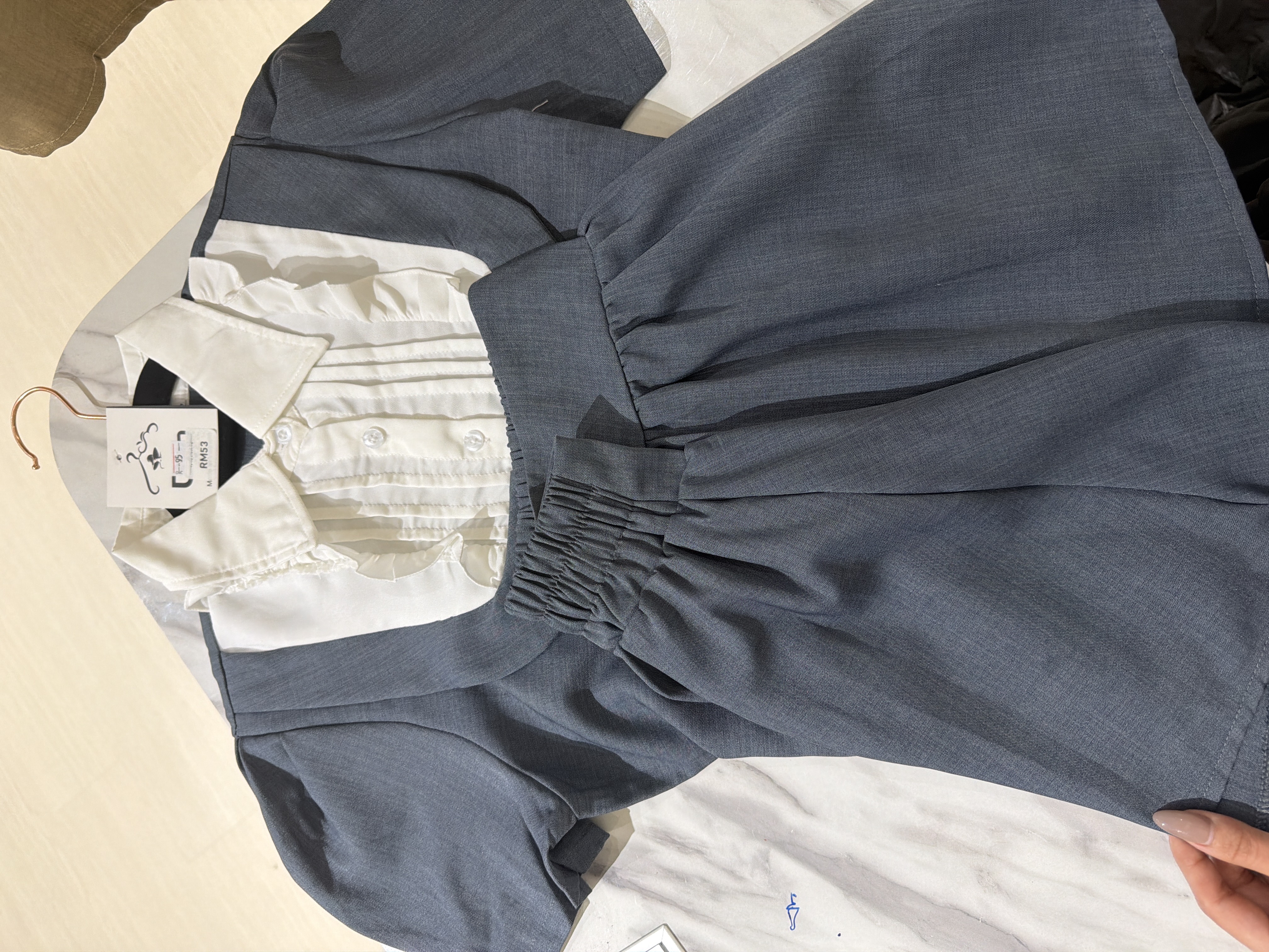 復古風翻領優雅A字套装