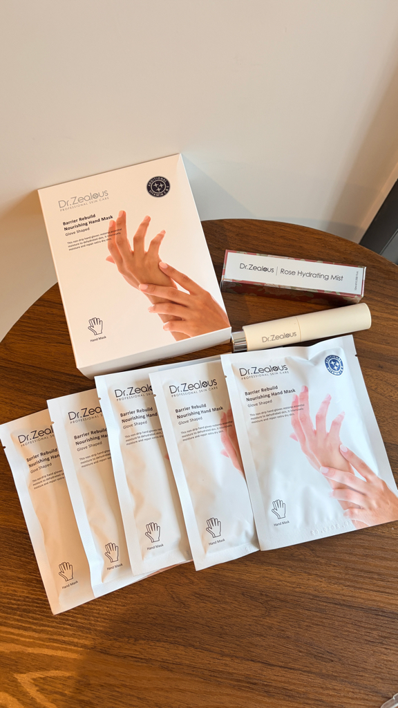 貴婦級Spa滋潤手膜x5對+玫瑰精華水噴霧 〈新春set〉