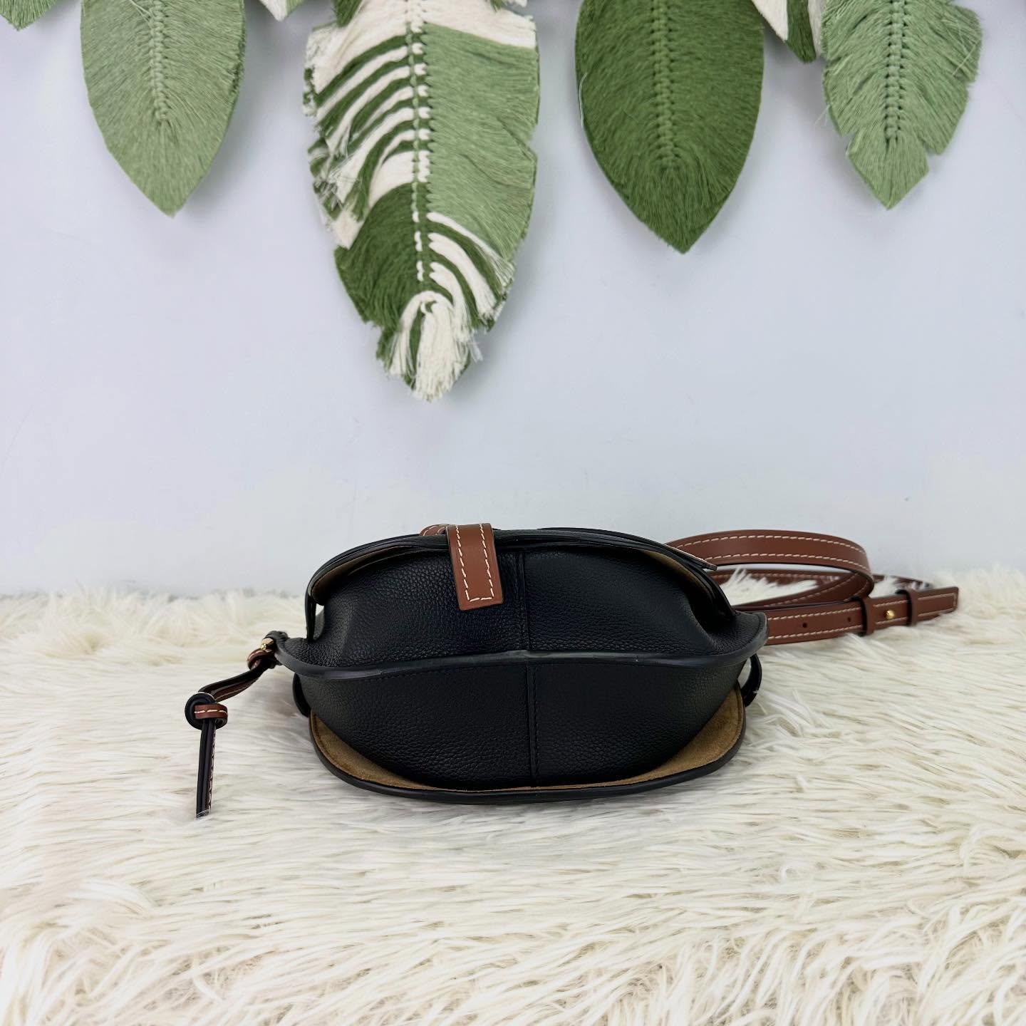 LOEWE 🤍PRE OWNED 黑色拼啡色金扣 Gate Small Size 單肩斜肩包🤎