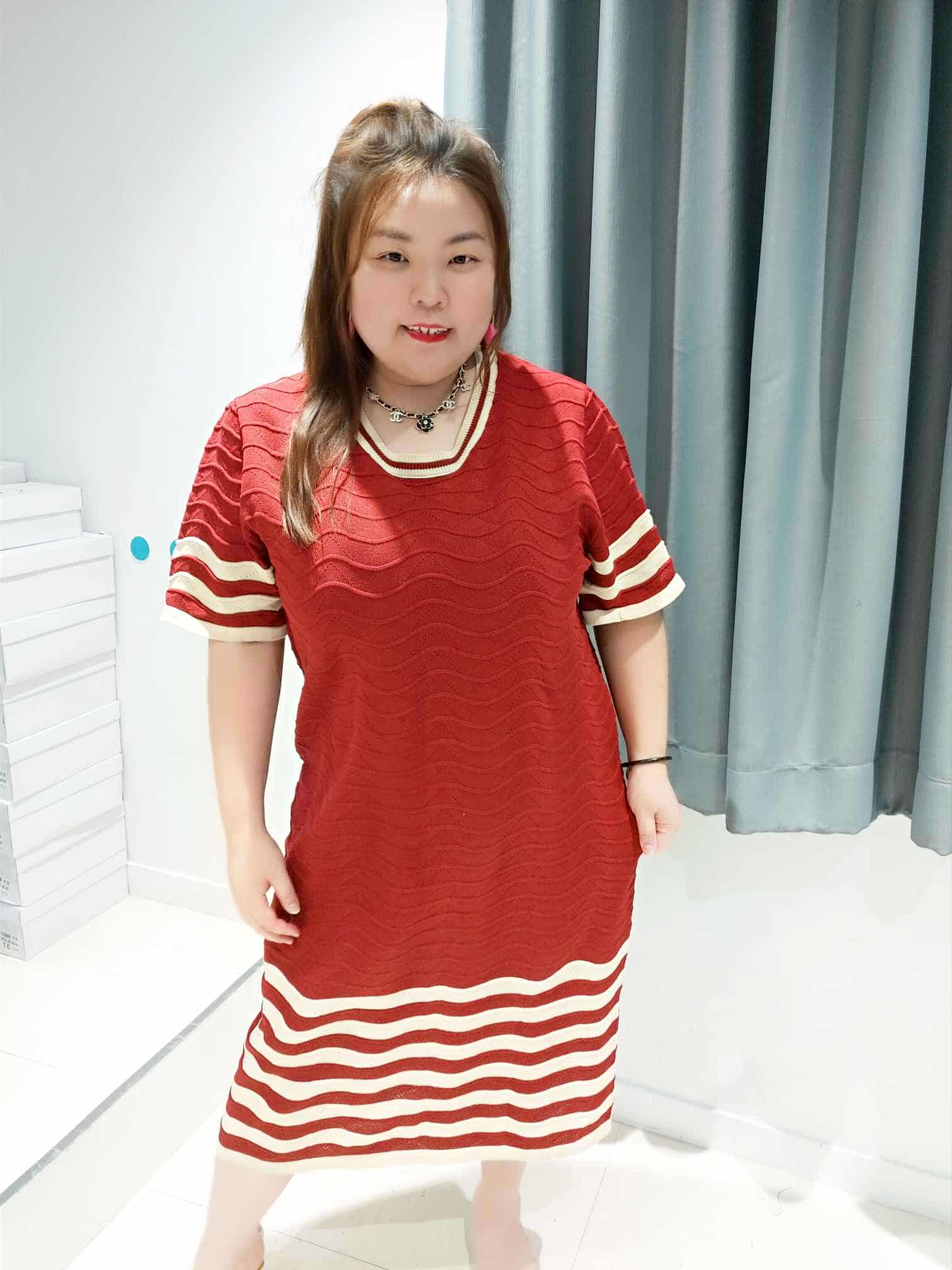 DOA07 立体条纹针织连身裙