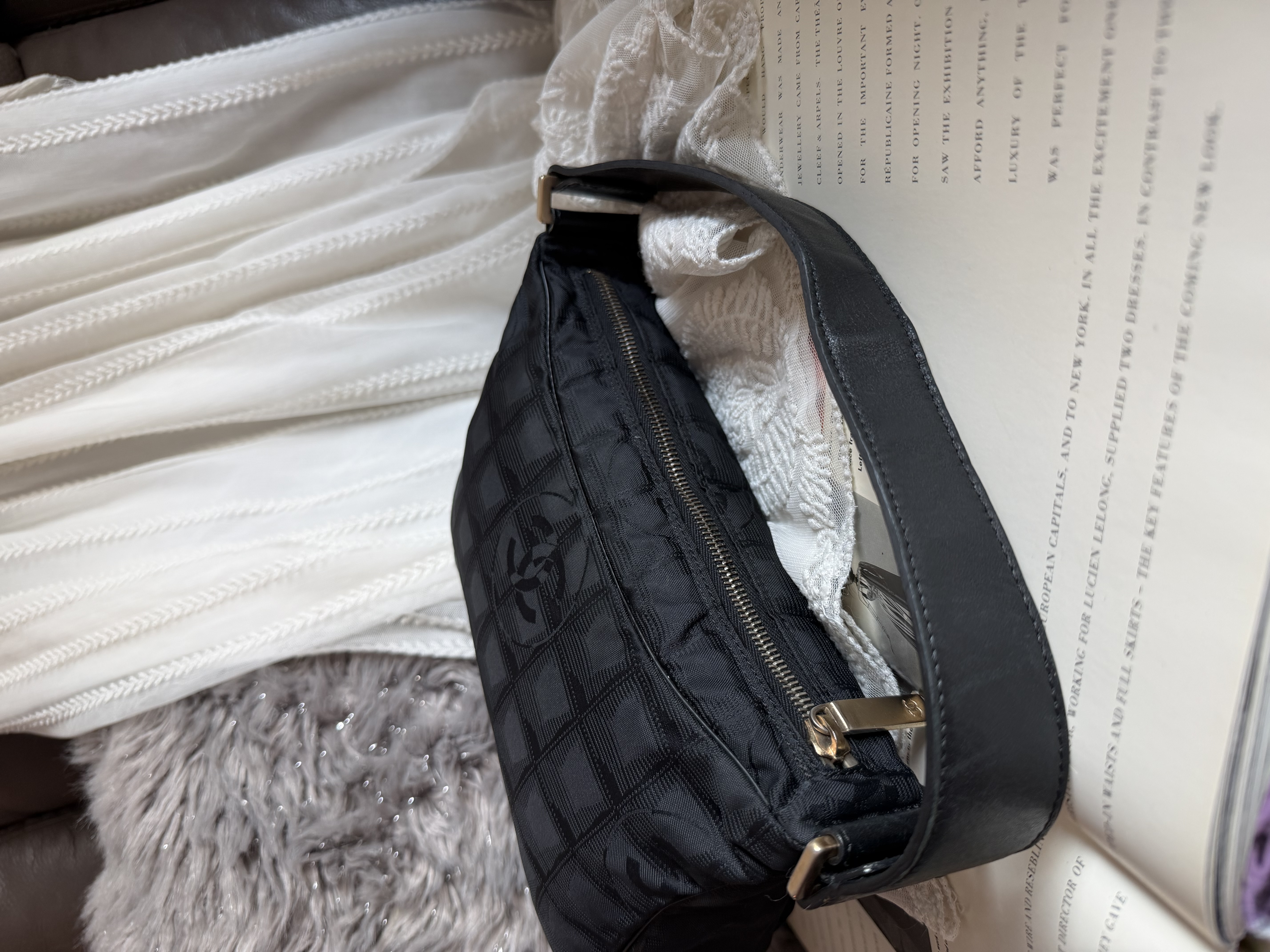 vintage chanel black jacqurd shoulder bag / pochette 