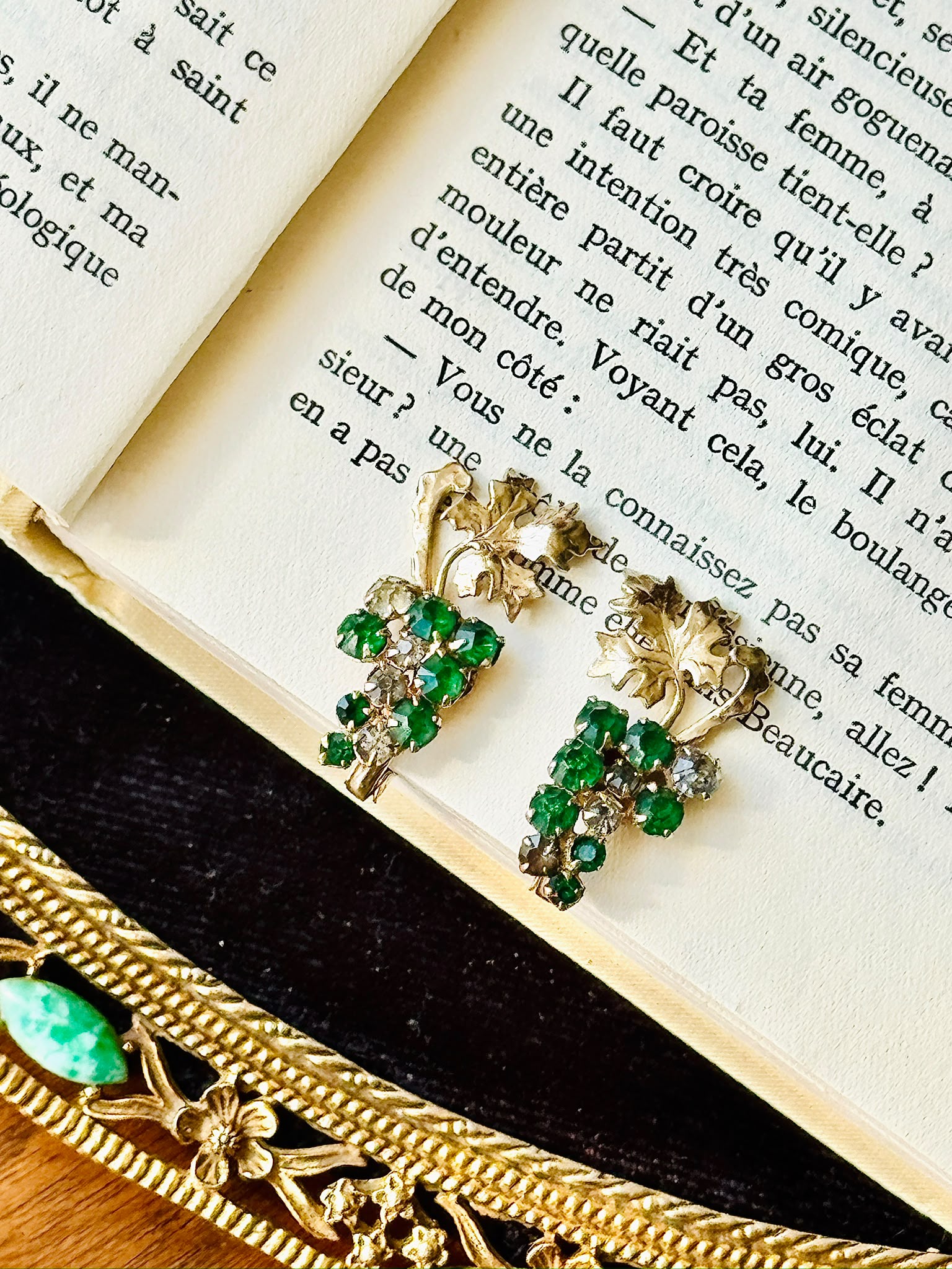 Vintage 1950s Festive Grapes Clip Earrings（MT2155）