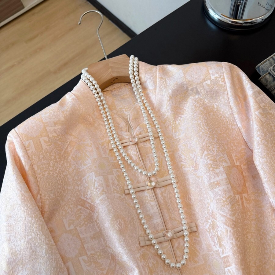 B141(9931) 新中式东方古韵太阳式缎面提花粉外套上衣