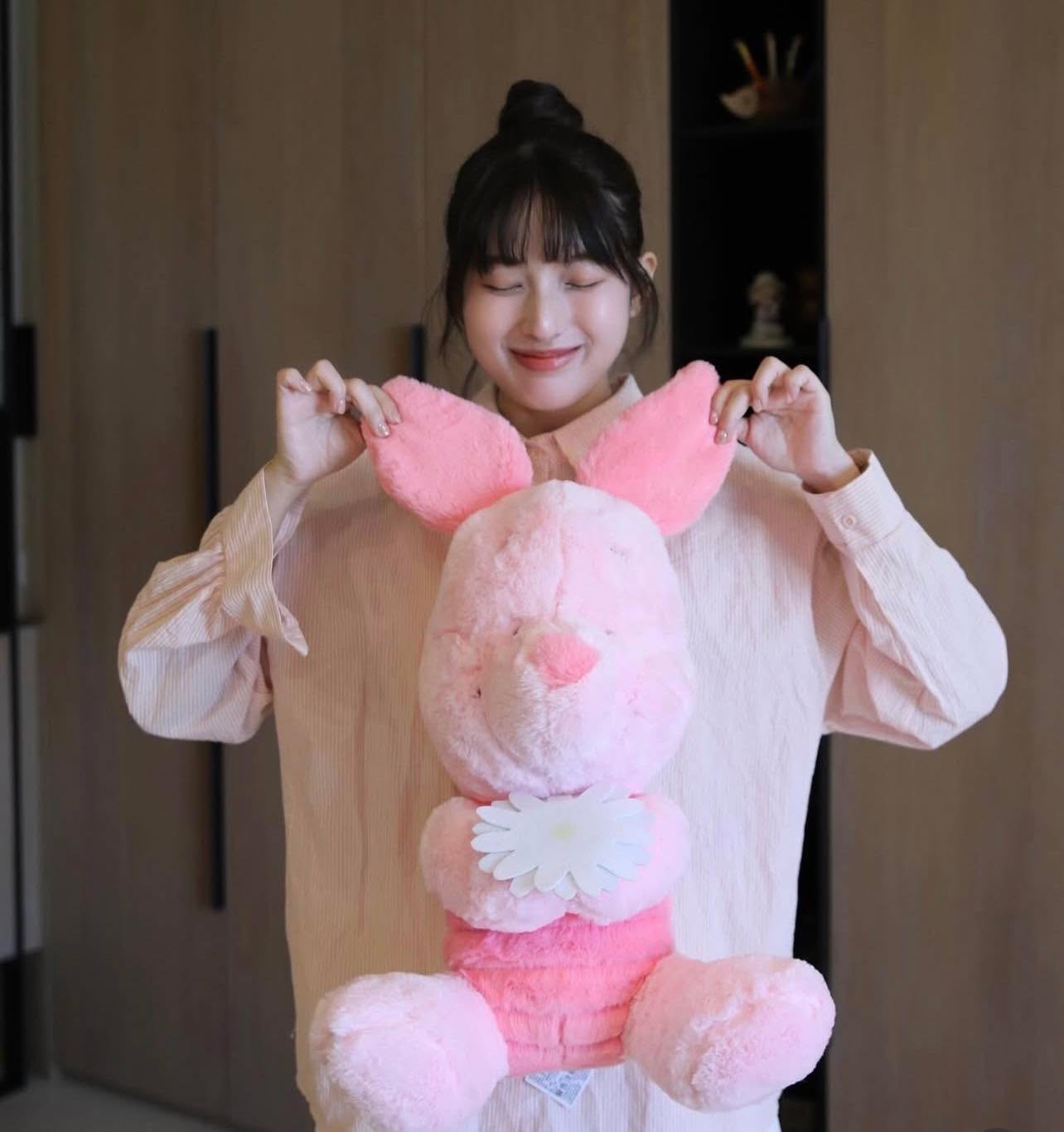 （約4月下旬到貨）🇹🇼台灣超商高雄限定小熊維尼家族櫻花季限定配色大公仔💕