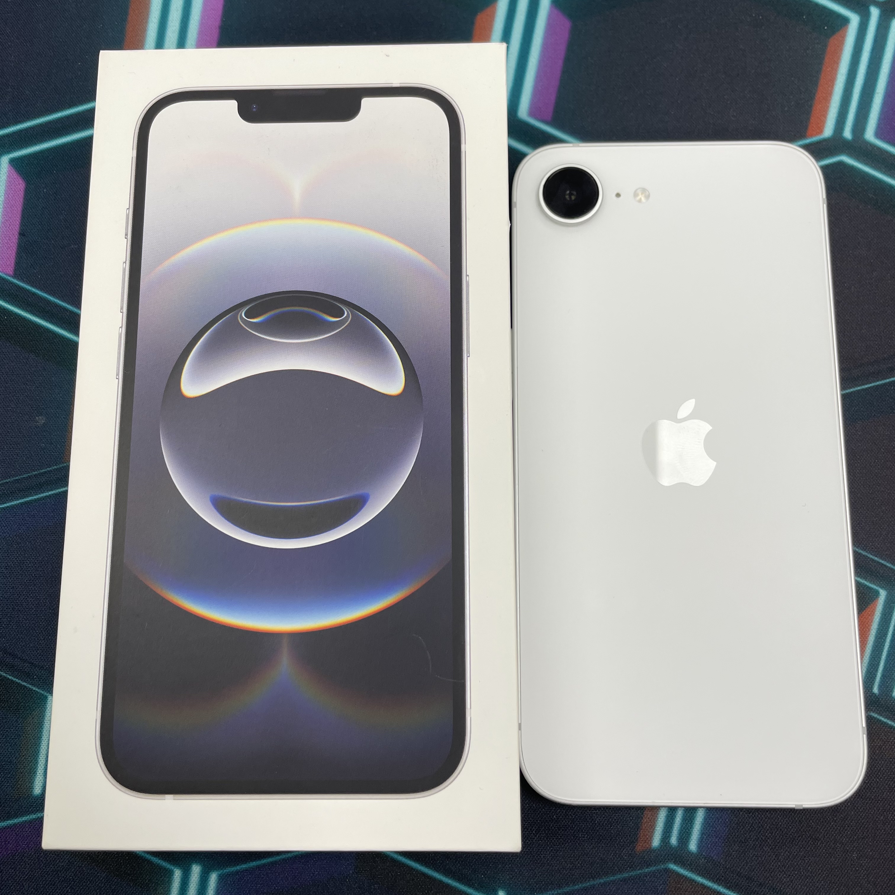 *6146 16e 完美機 256GB 電92 白色 white