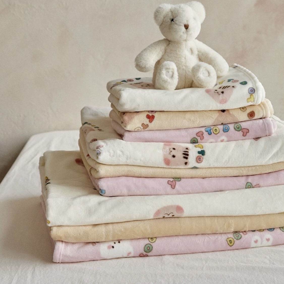 DTD彩字軟萌物語系列-極細觸感毛絨毯