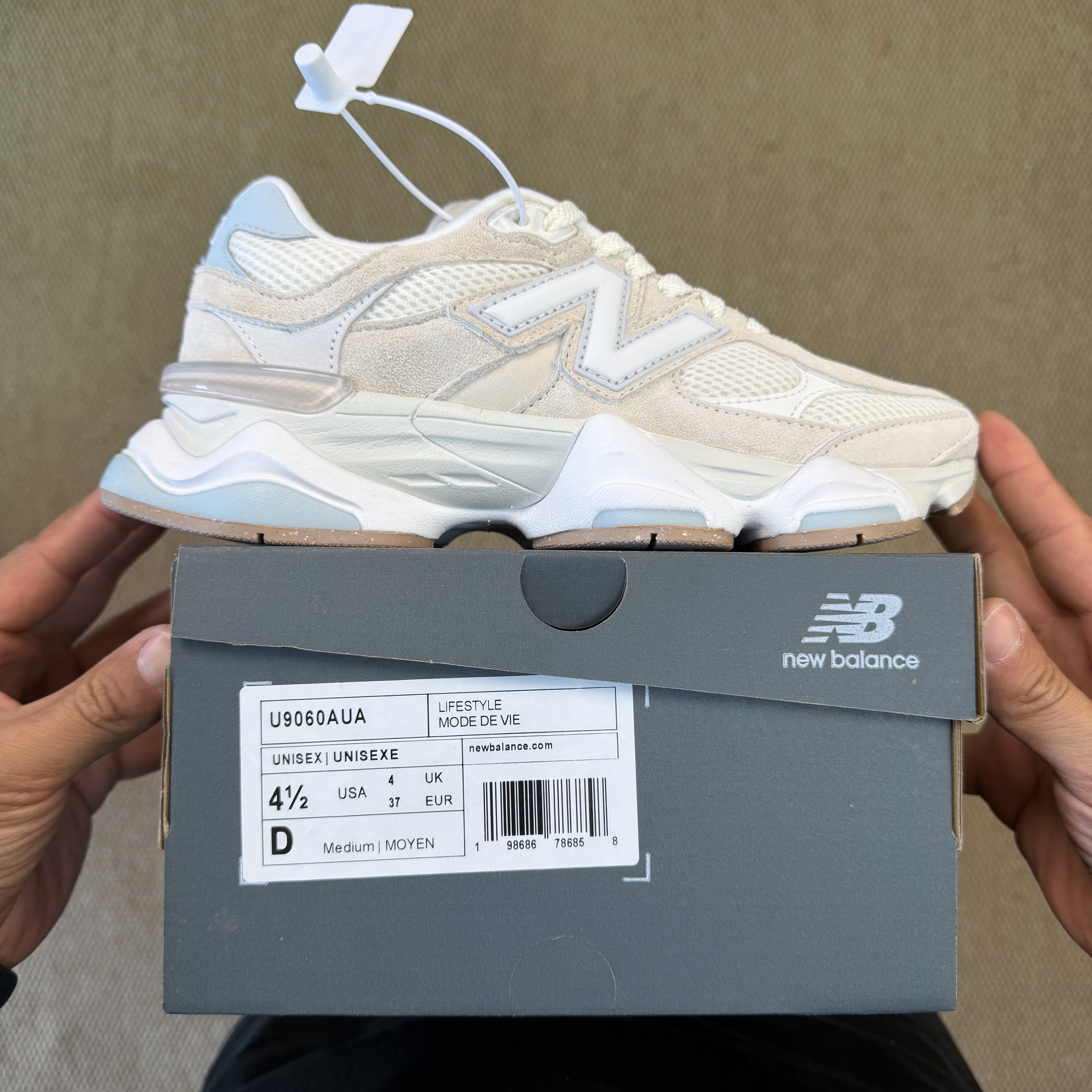 New Balance 9060 U9060AUA