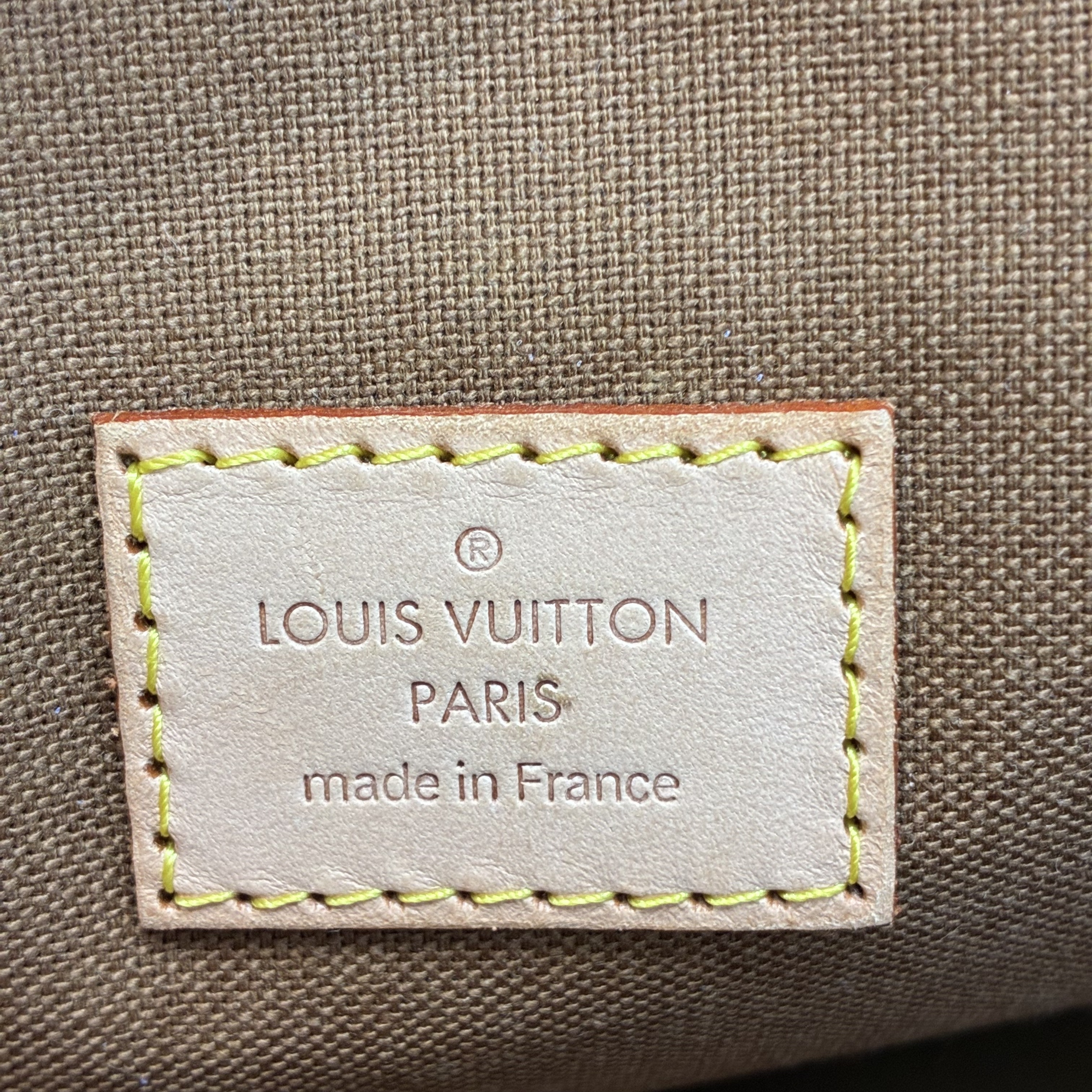 Louis Vuitton Monogram Lockit Vertical 