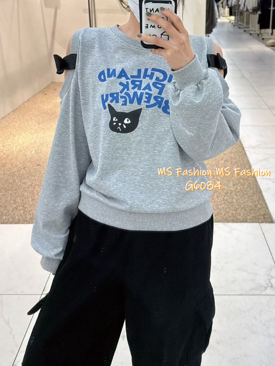 G6084 韓國🇰🇷露肩字母top