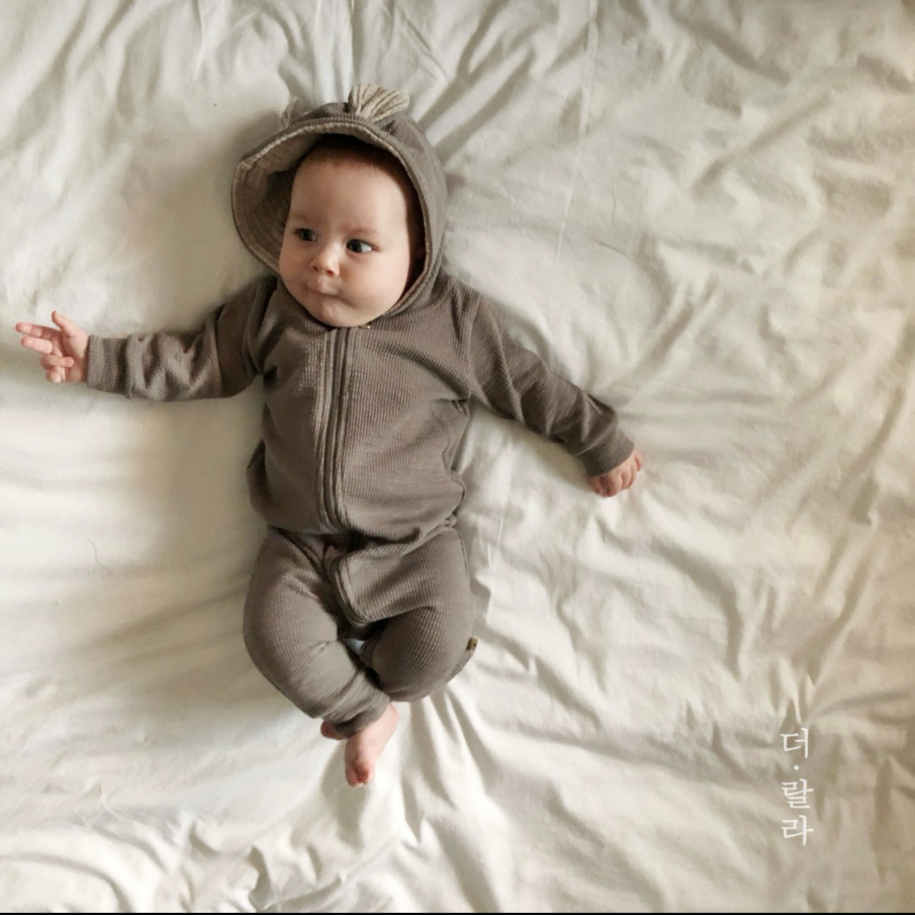 🌸預訂 韓國直送🌸🇰🇷THELALA兩色小鹿造型連帽拉鍊長袖連身服