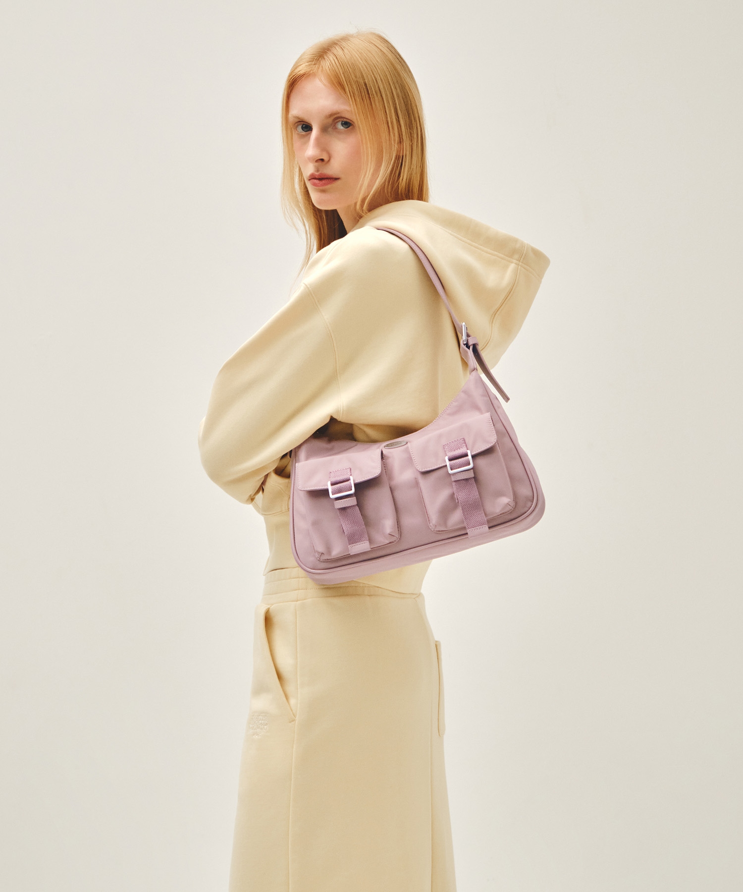 🇰🇷Marithe 尼龙斜挎包✨