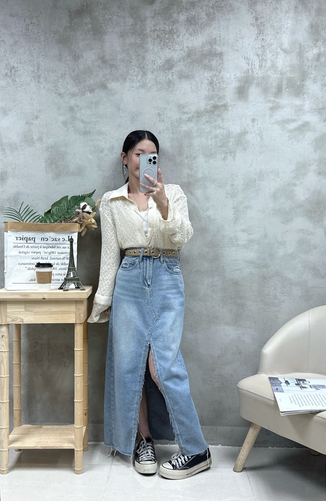 C05 交叉領網紋恤衫