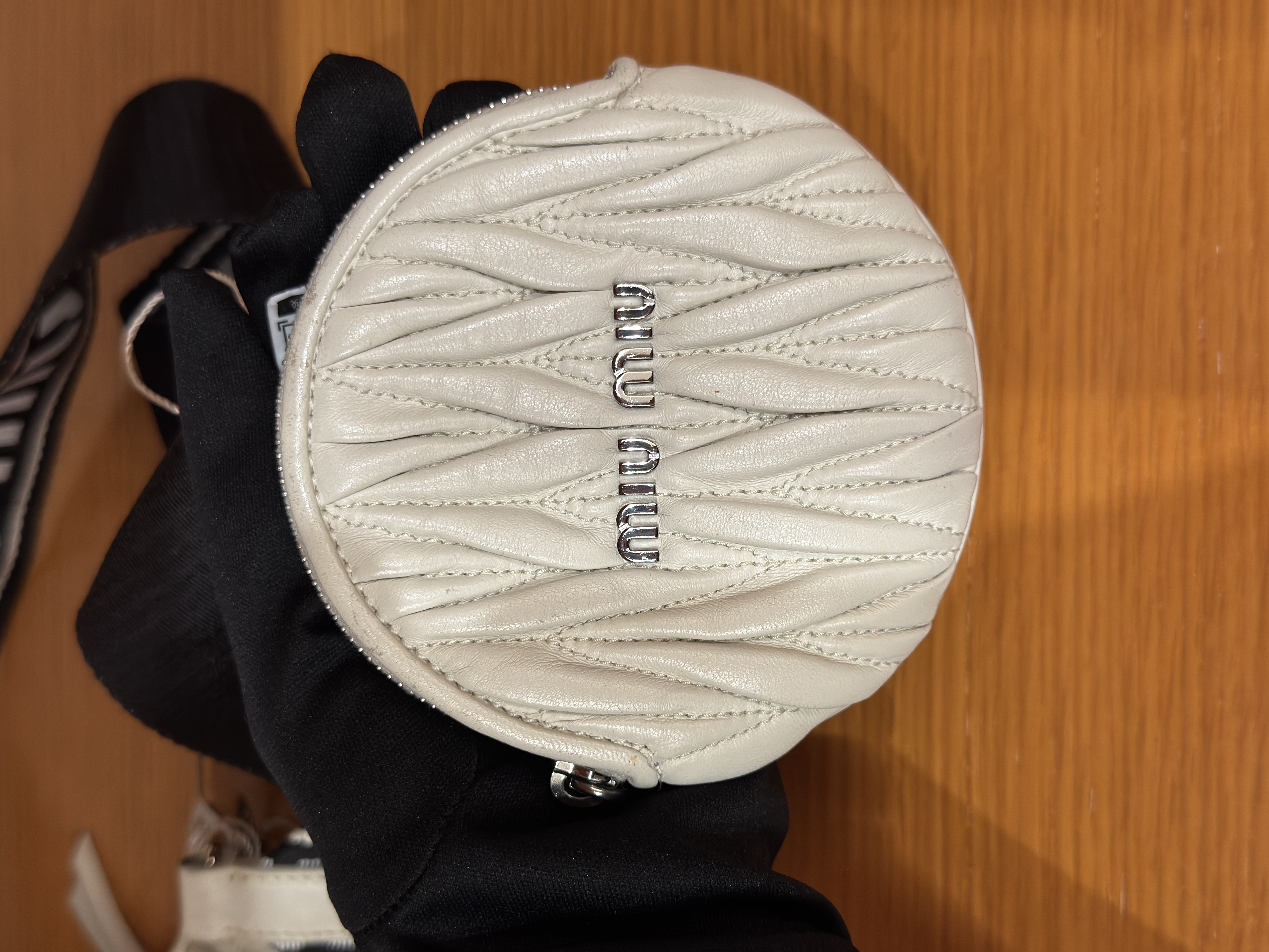 直播貨品 |  [1個-$100 2個-$300］HH15