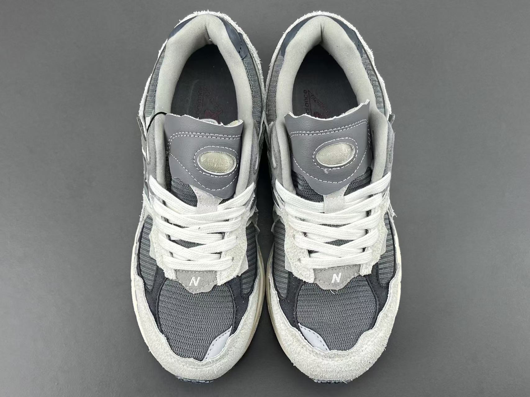 New Balance 2002R ML2002RDA