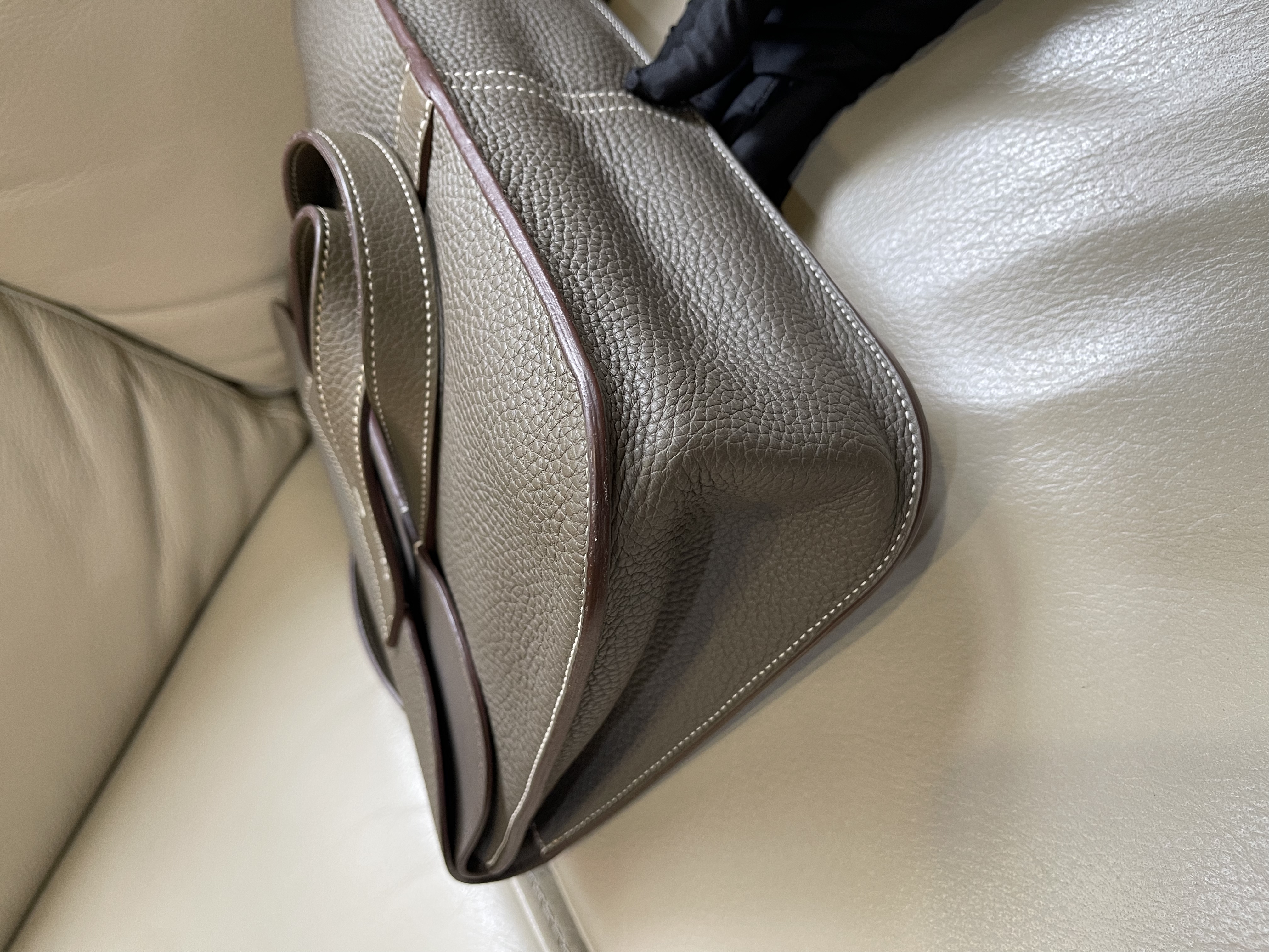 Pre-owned Hermes Halzan bag 