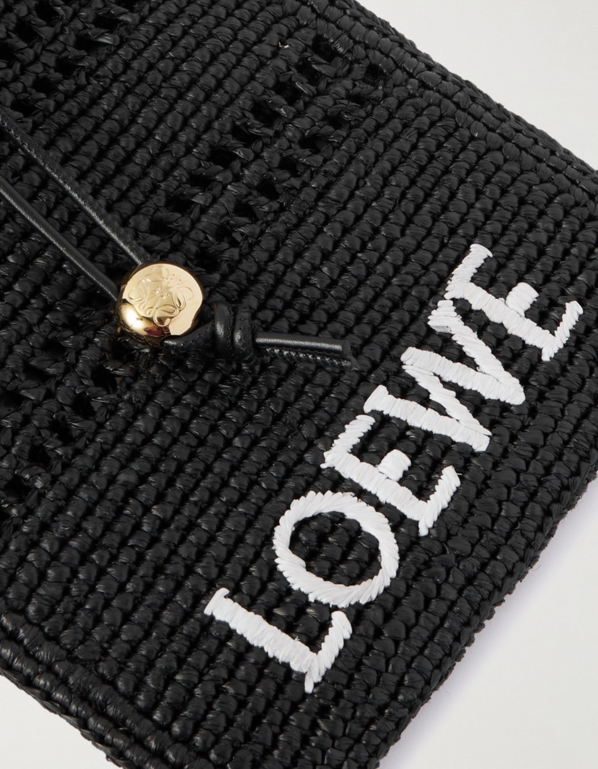 限時優惠✨訂貨‼️Loewe pocket bag  Size 21x16cm 放到電話🫶🏻