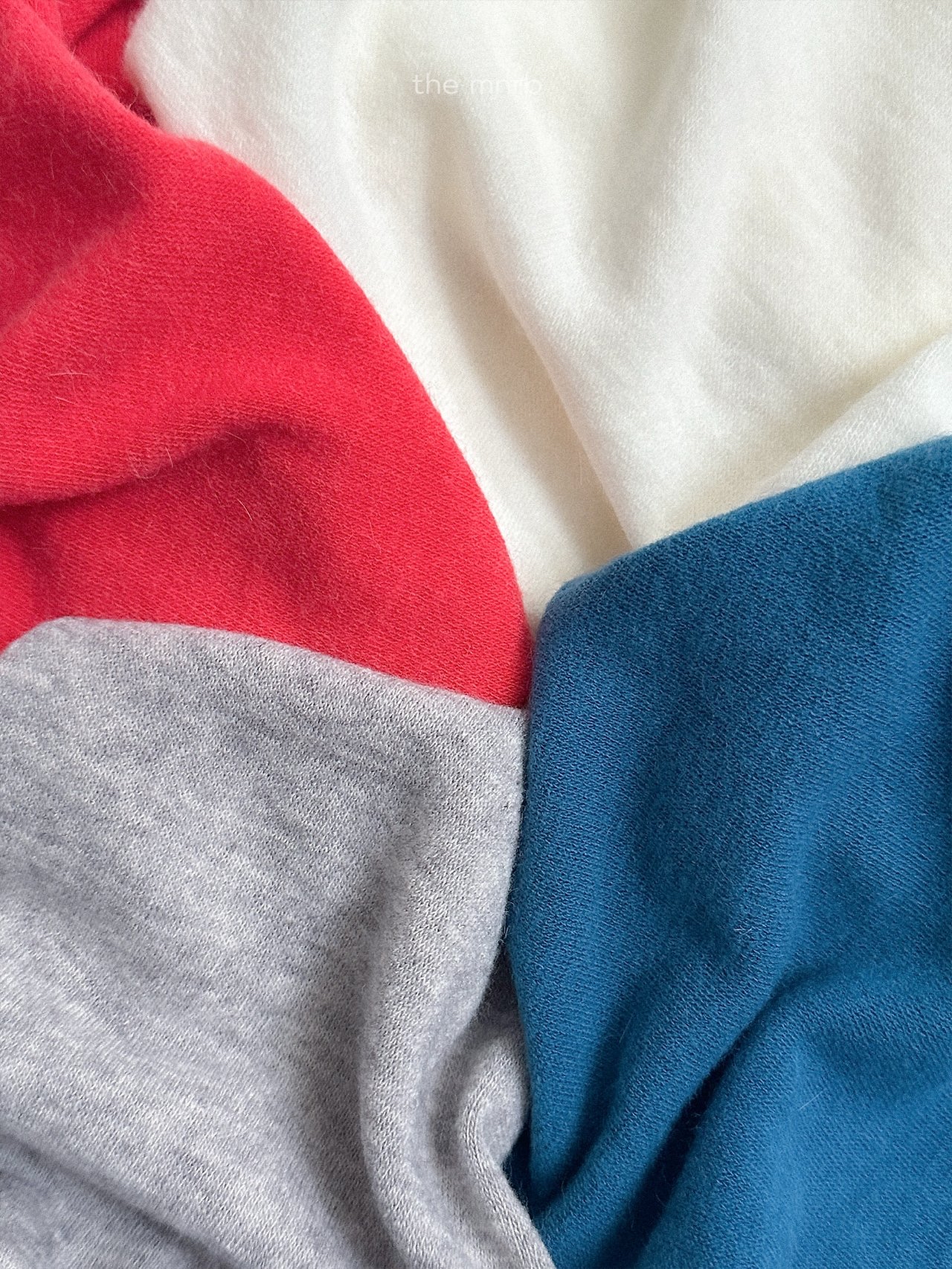 Mnirobe | angora mock neck tee