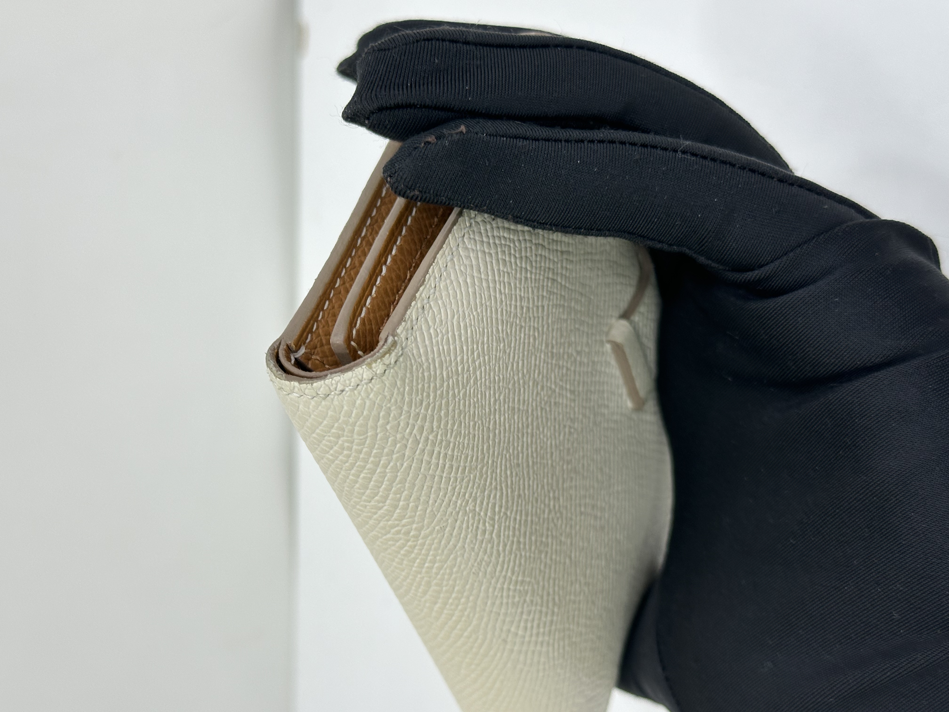 直播貨品 |  [1個-$100 2個-$300]stamp b / GG03