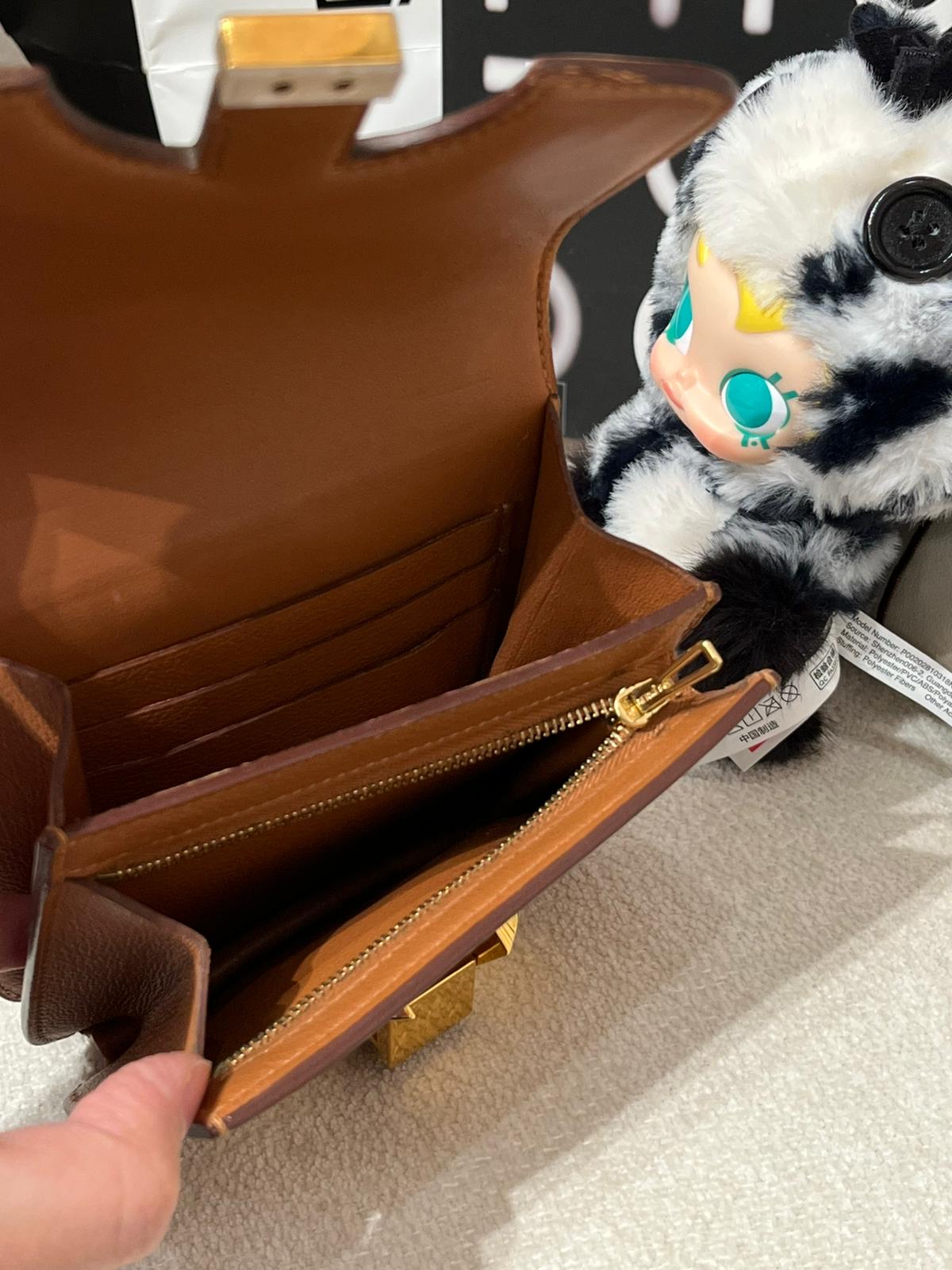 Hermes 2002 belt bag wallet STAMP D Gold Calfskin 2002 100%Authentic,92%new