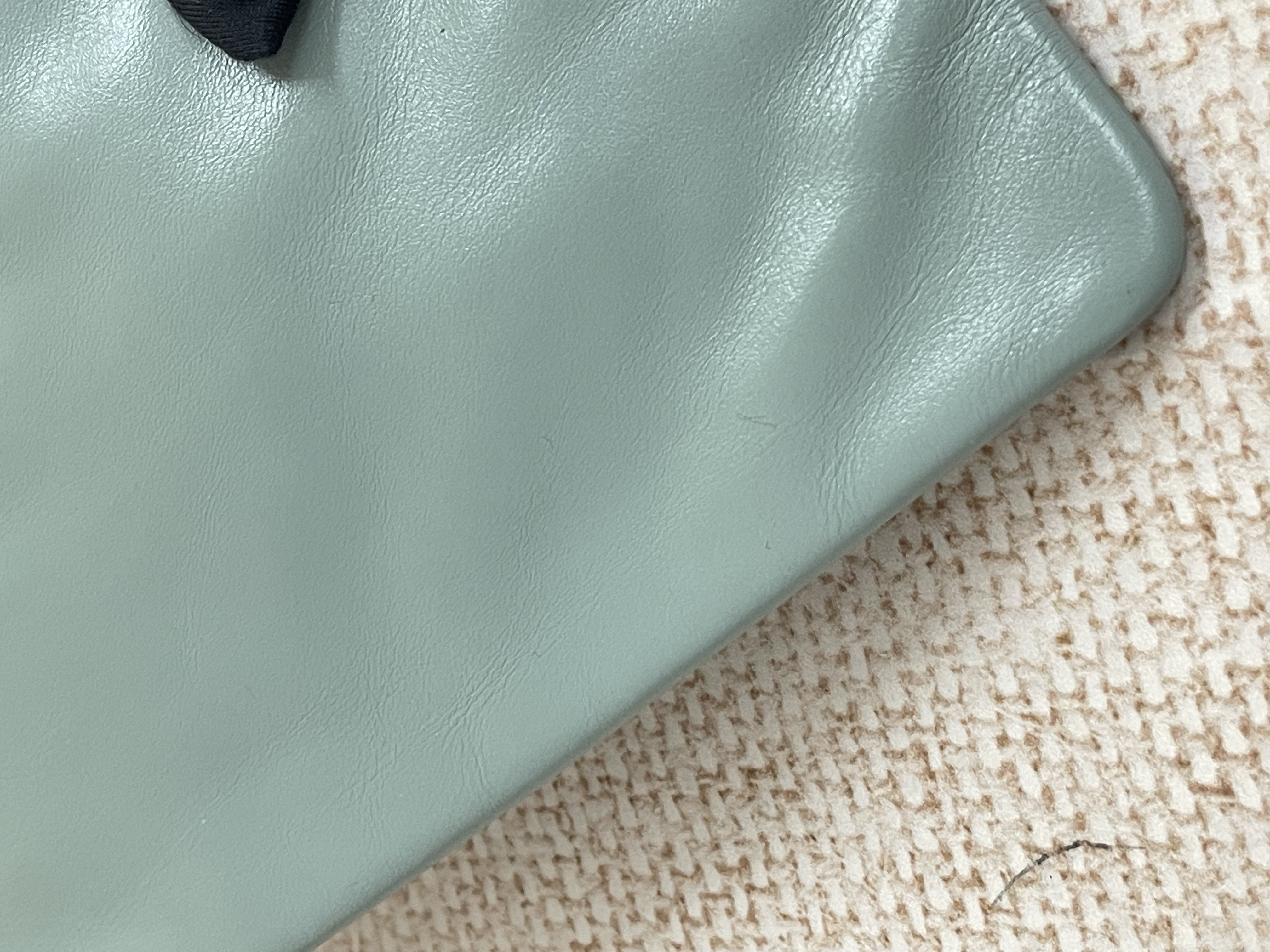 Pre-owned Chanel 22Bag/ Product Code: 26043005