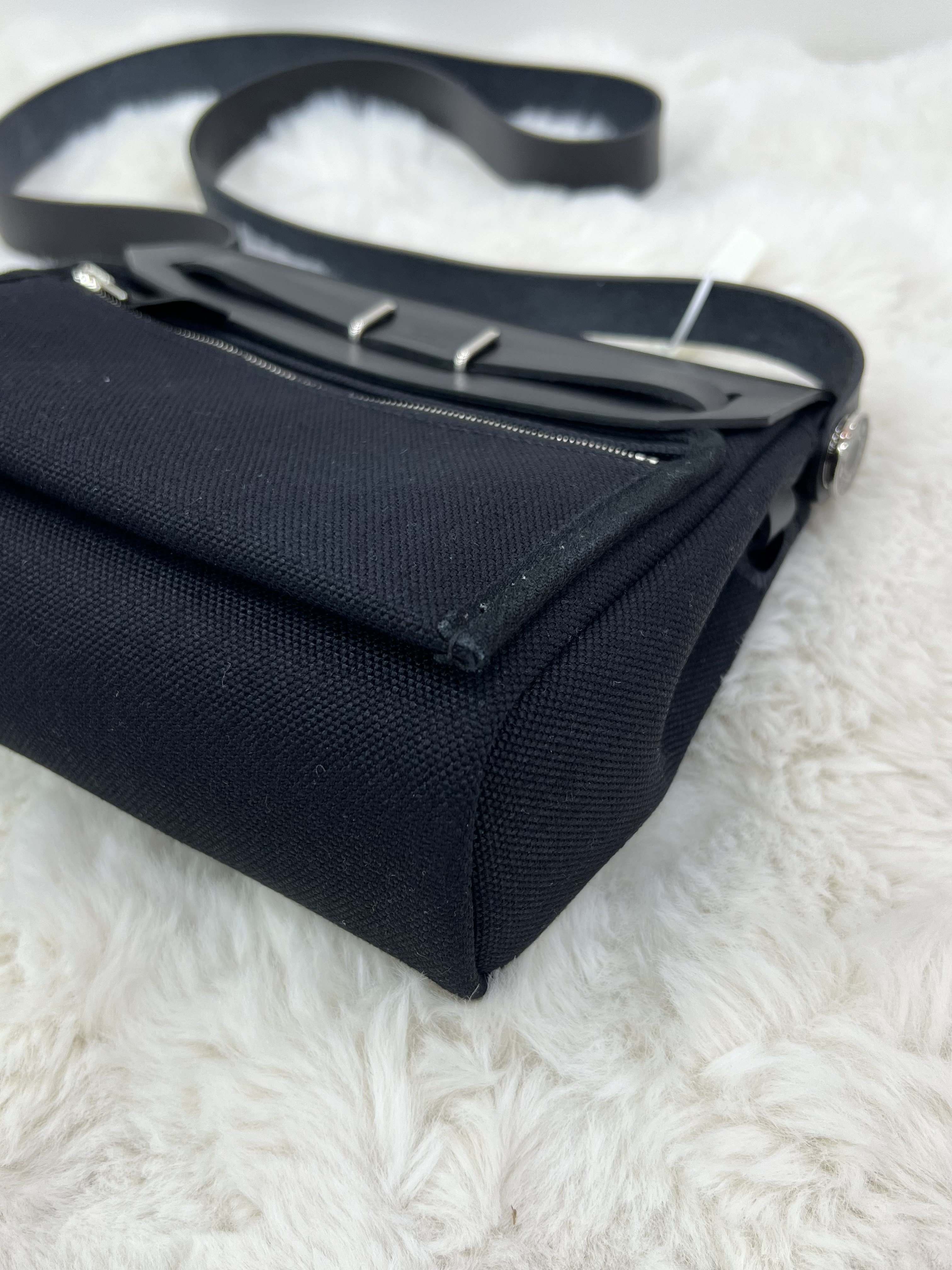 Pre-owned Hermes Herbag / Stamp K / Product Code: 080925