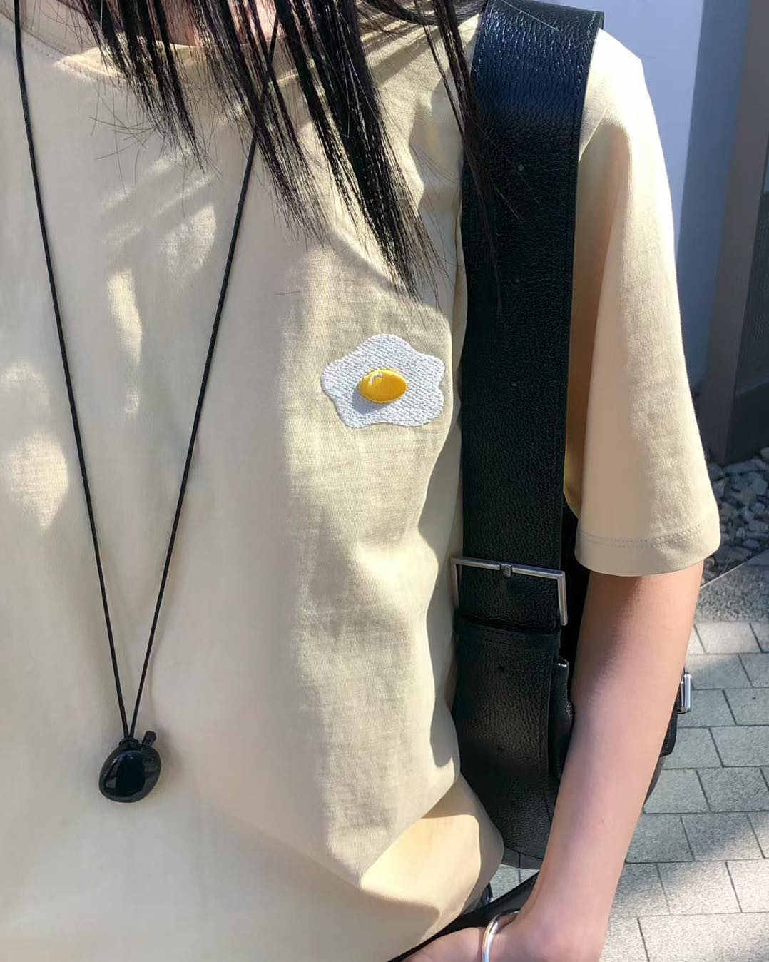 荷包蛋綉花tee