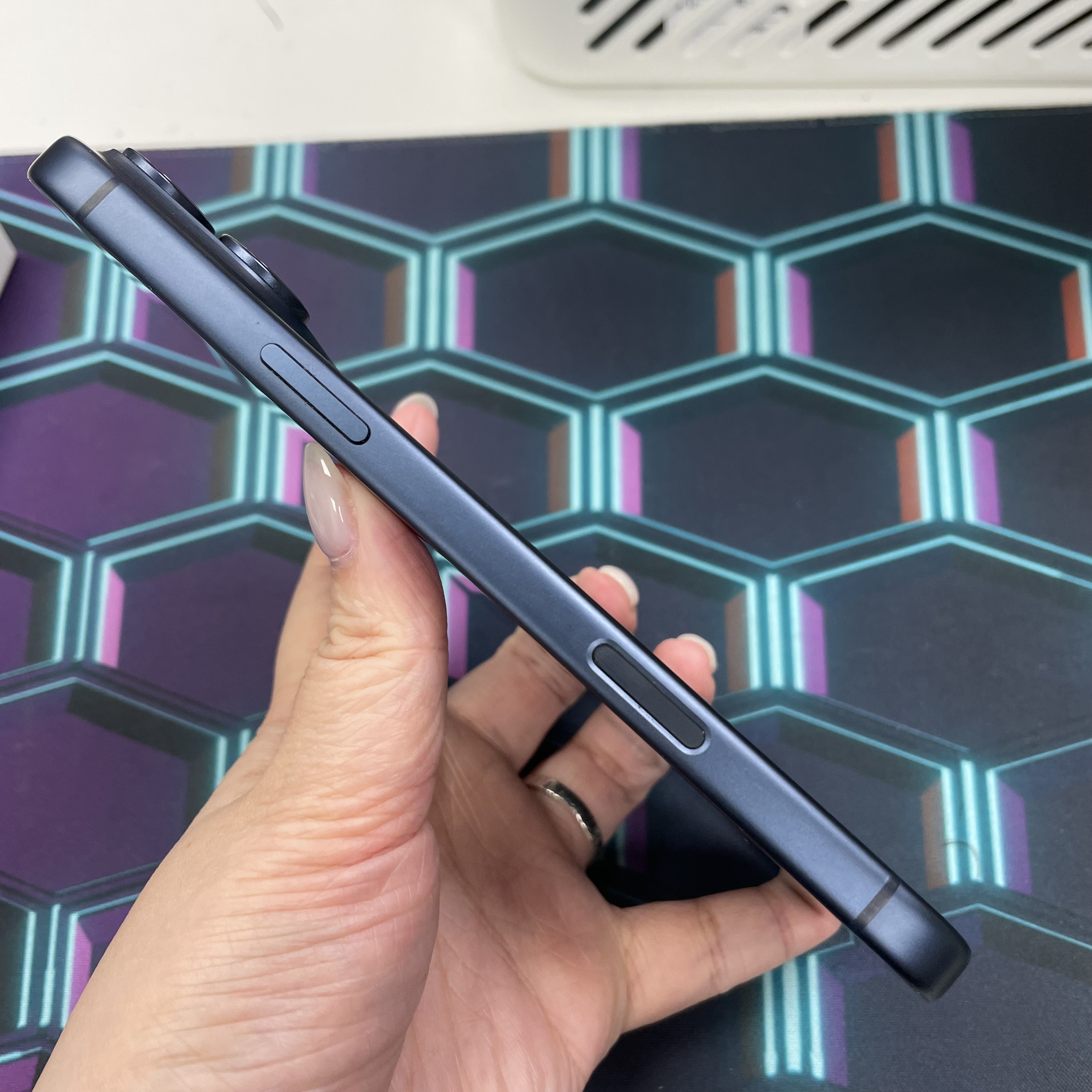 *6558 17 Pro max 完美機 1TB 電100 藍色 blue